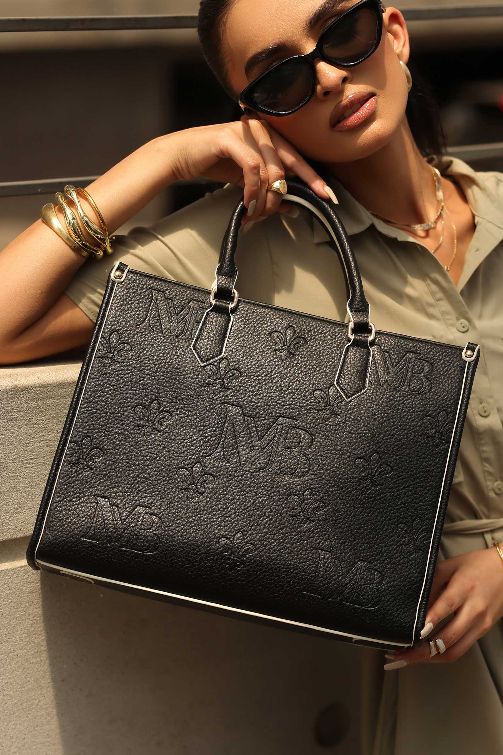 https://cdn.shopify.com/s/files/1/0620/8788/9062/files/MBG-S25-07_Black_-2.jpg?v=1746540680
