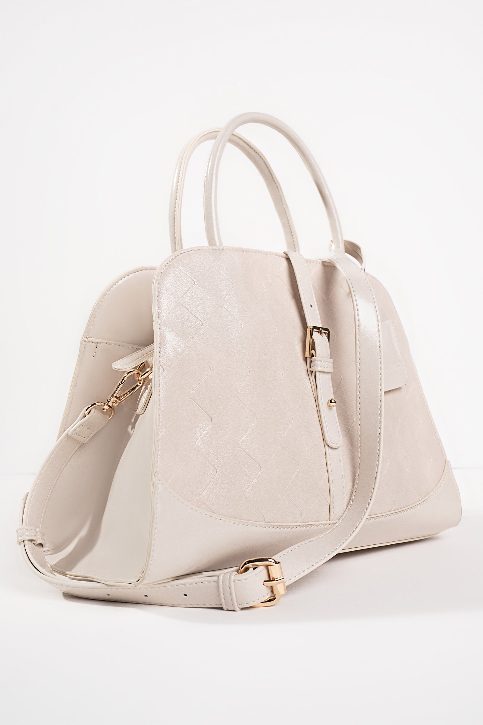 https://cdn.shopify.com/s/files/1/0620/8788/9062/files/MBG-SS26-04OffWhite_B.jpg?v=1778070739