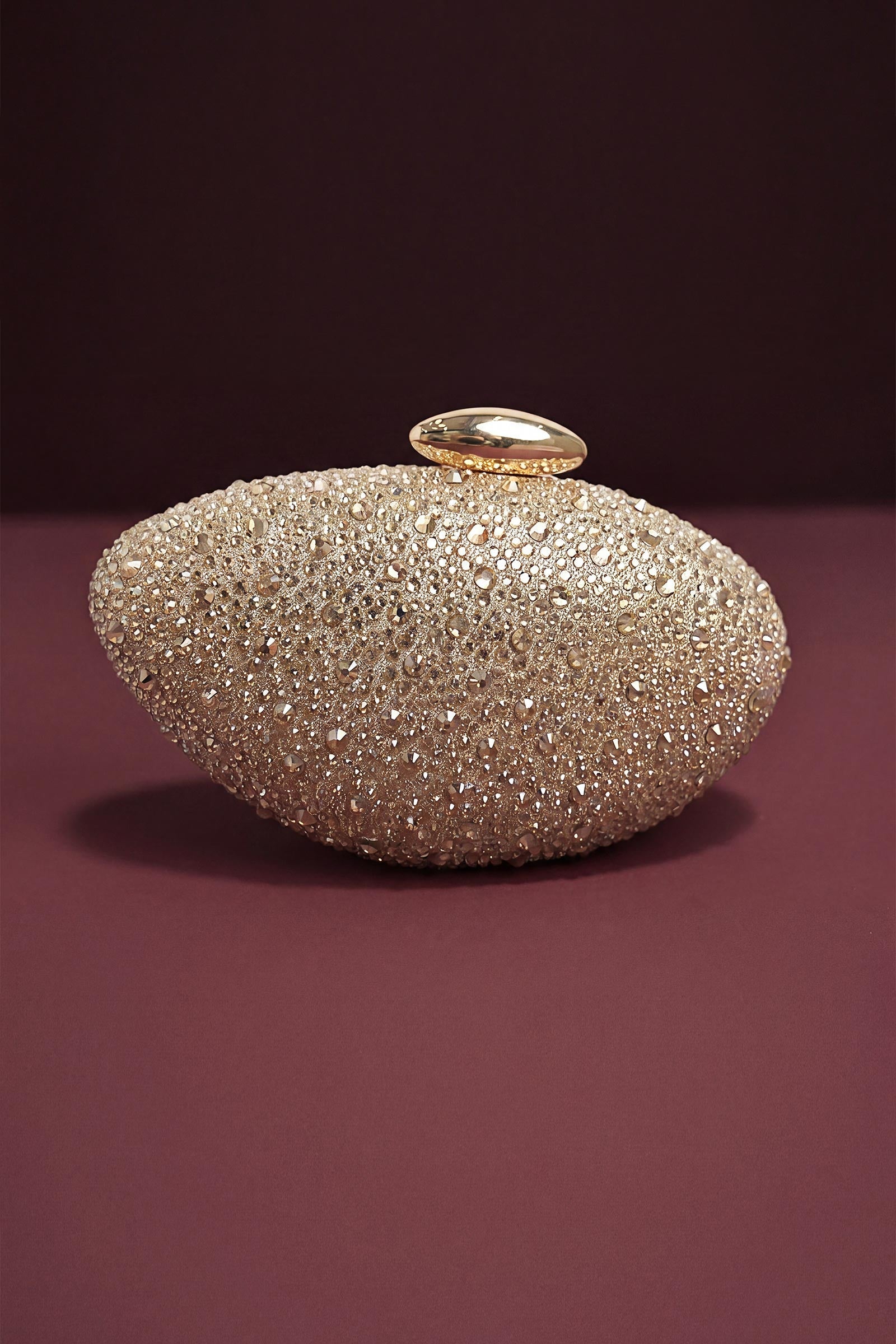 https://cdn.shopify.com/s/files/1/0620/8788/9062/files/MBG-SS26-10Gold_C.jpg?v=1778673973