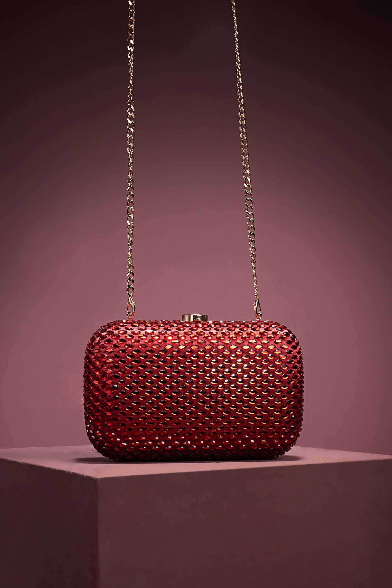 https://cdn.shopify.com/s/files/1/0620/8788/9062/files/MBG-SS26-15Red_A.jpg?v=1777897487
