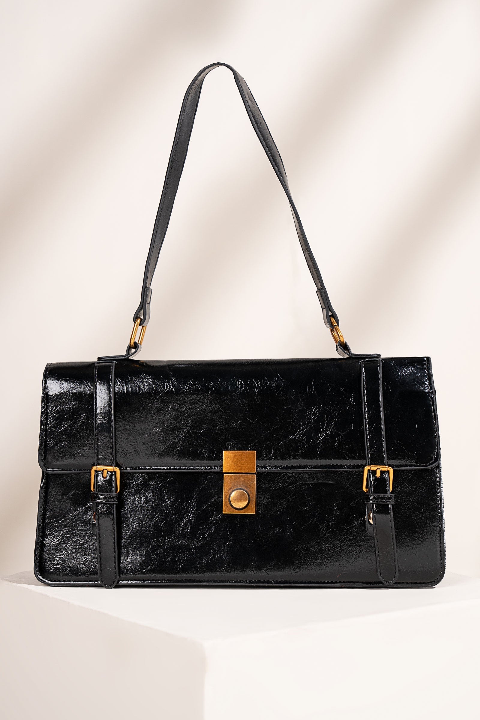 https://cdn.shopify.com/s/files/1/0620/8788/9062/files/MBG-W25-01BlackFront_A.jpg?v=1760699378