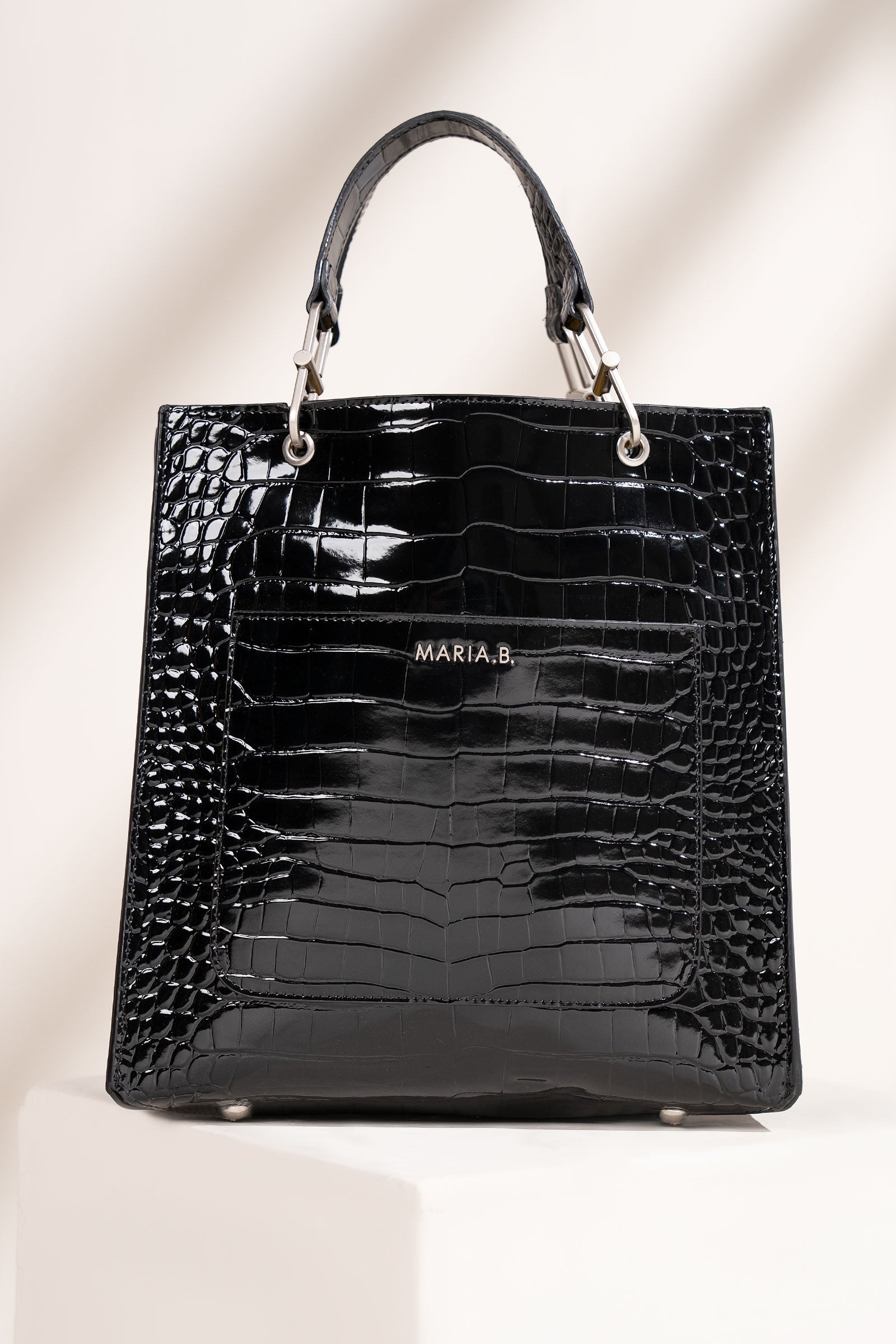 https://cdn.shopify.com/s/files/1/0620/8788/9062/files/MBG-W25-04BlackFront_A.jpg?v=1763734666