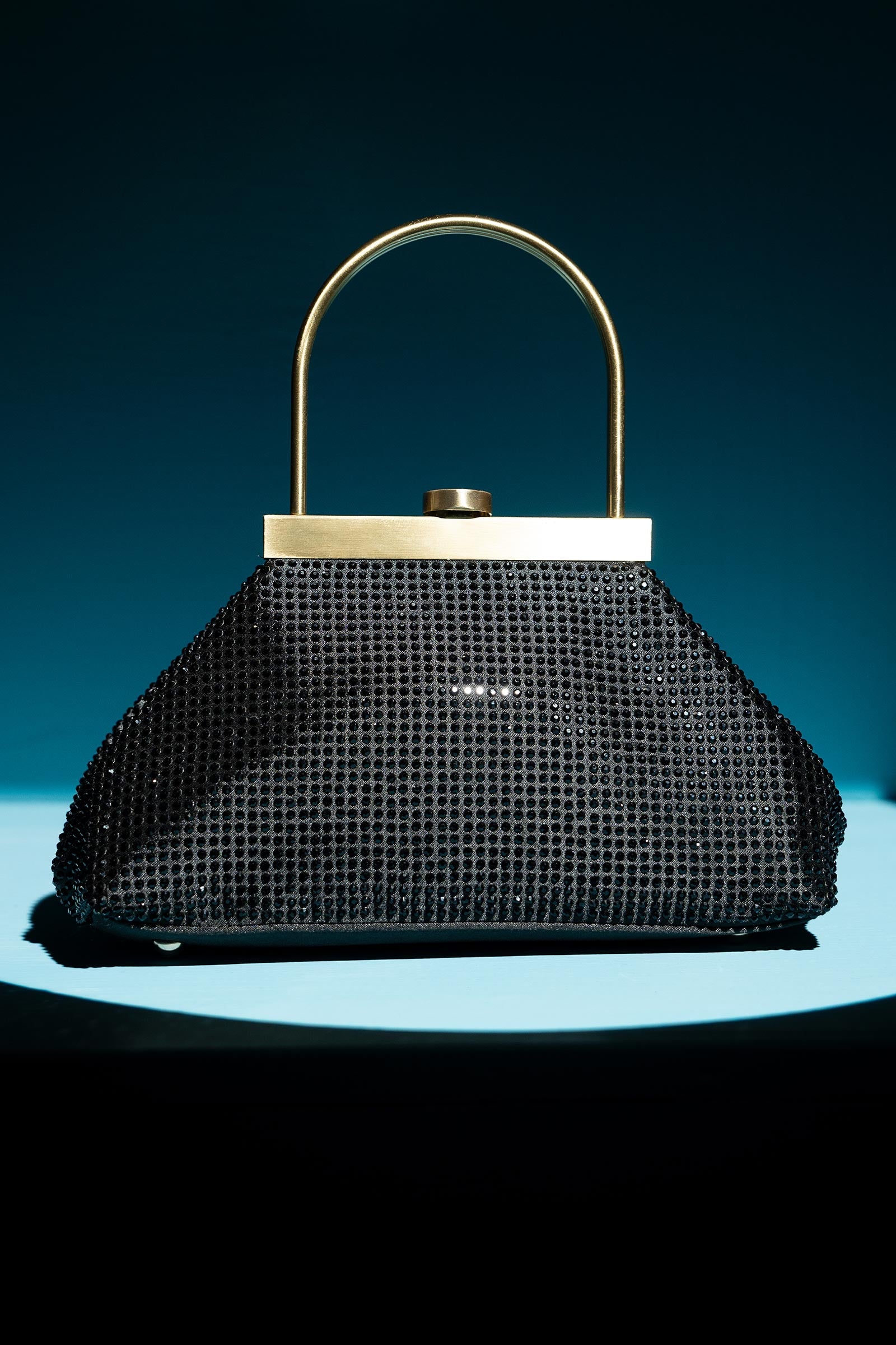 https://cdn.shopify.com/s/files/1/0620/8788/9062/files/MBG-W25-12BlackFront_A.jpg?v=1763735508