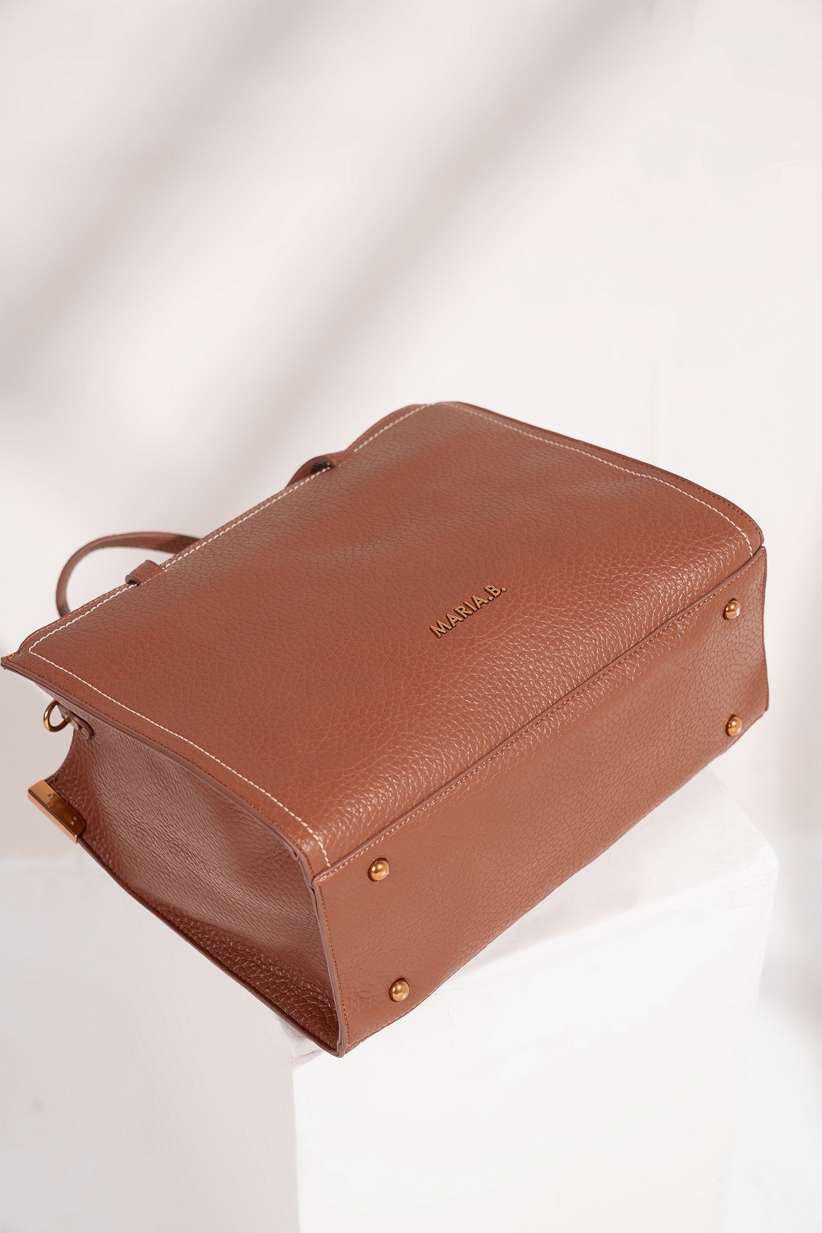 https://cdn.shopify.com/s/files/1/0620/8788/9062/files/MBG-W25-19BrownSide_C_f9087afa-0e13-4f68-a31c-a50e92aaa46d.jpg?v=1763736036