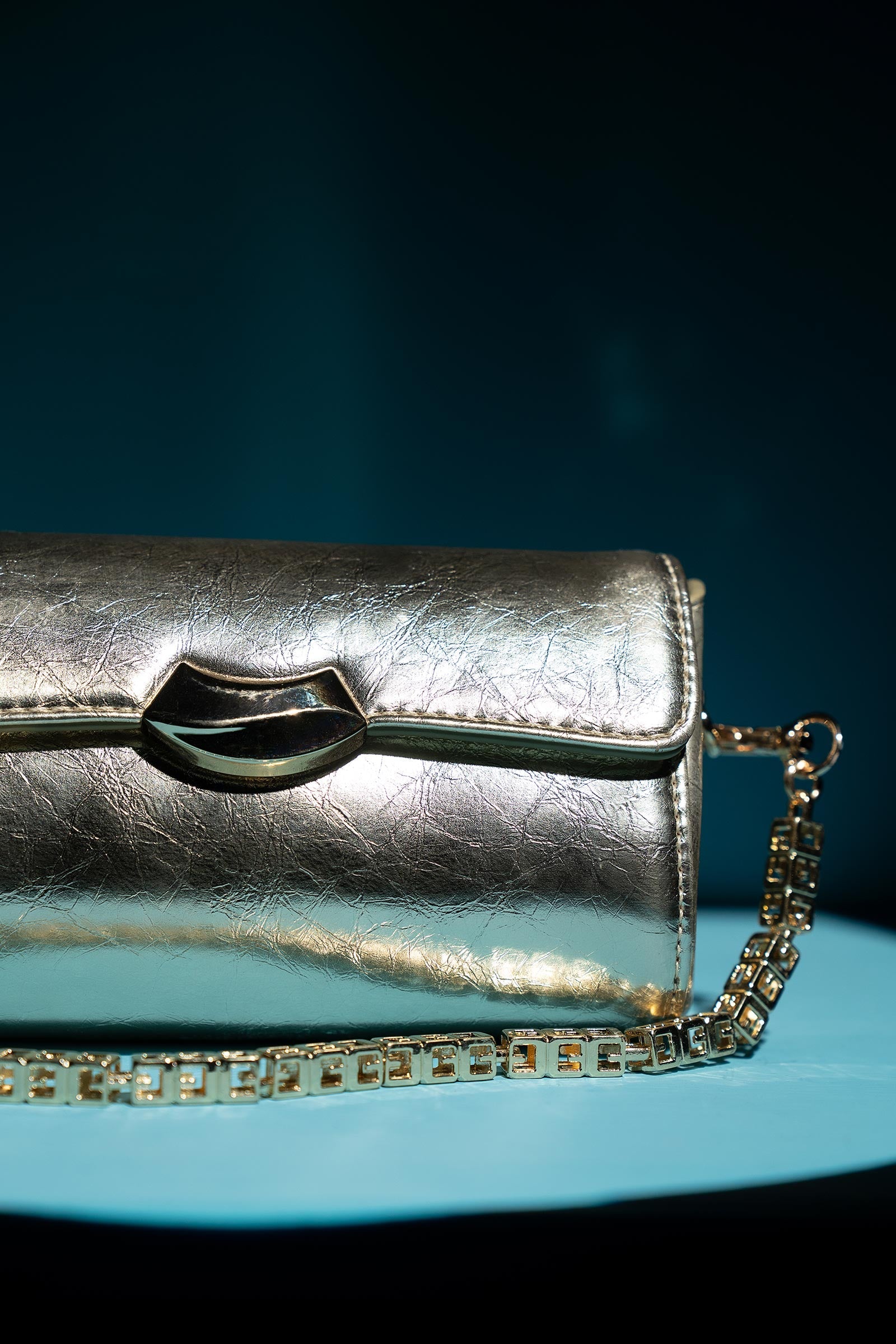 https://cdn.shopify.com/s/files/1/0620/8788/9062/files/MBG-W25-20GoldCloseup_D.jpg?v=1763736200