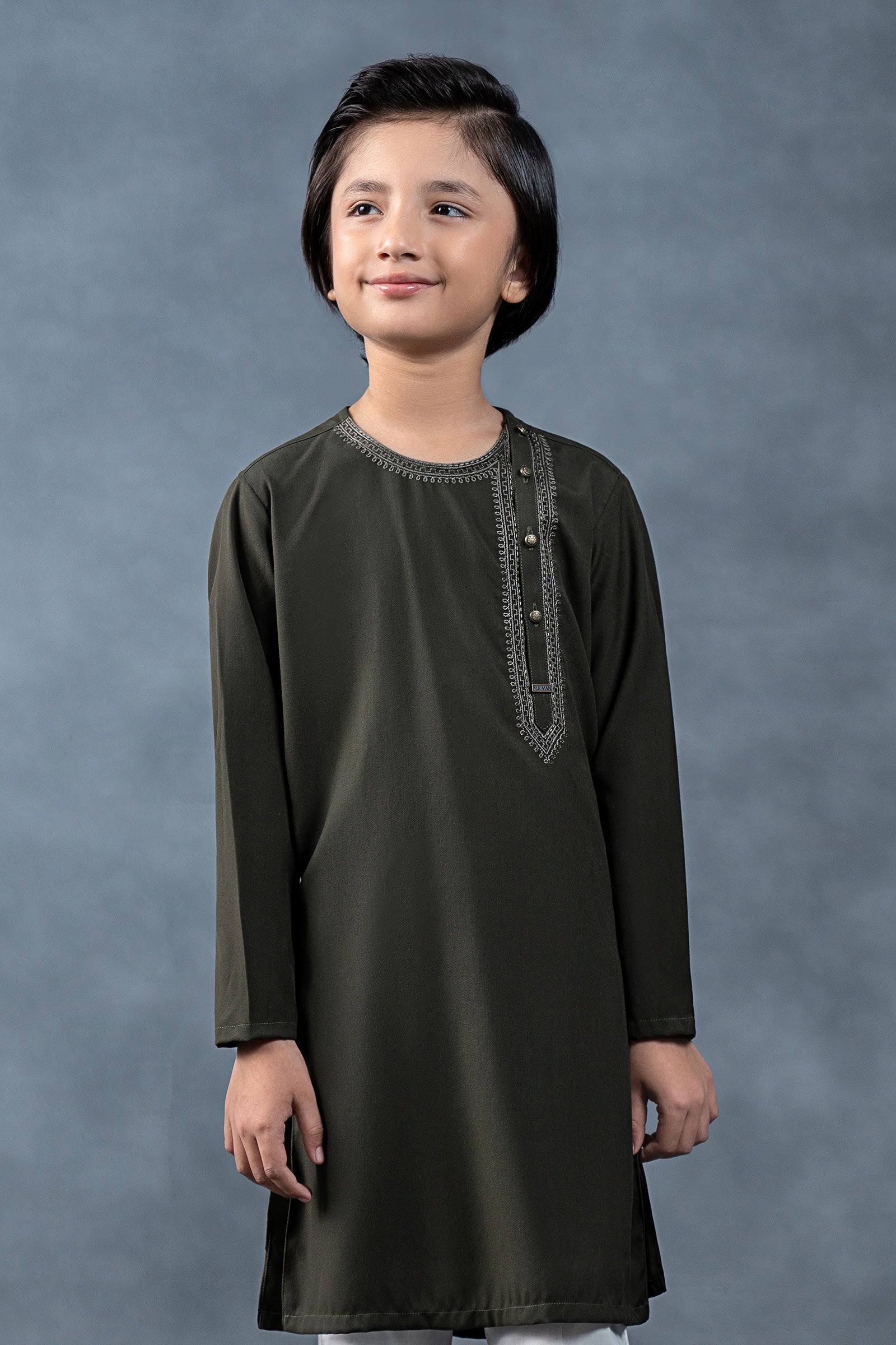 https://cdn.shopify.com/s/files/1/0620/8788/9062/files/MBK-KRW25-23OliveFrontCloseup_D.jpg?v=1762942959
