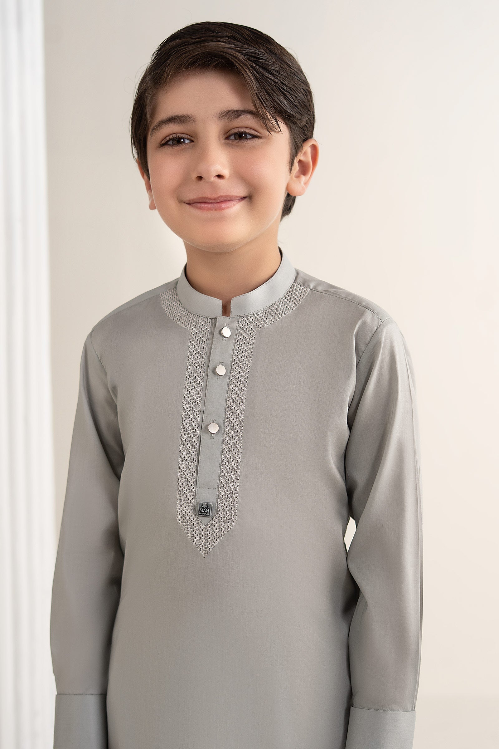 https://cdn.shopify.com/s/files/1/0620/8788/9062/files/MBKKRSS26-28SliverCloseup_C.jpg?v=1780660120