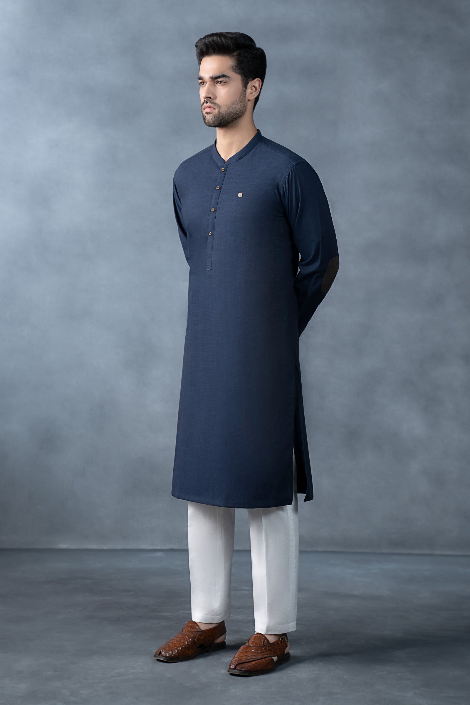 https://cdn.shopify.com/s/files/1/0620/8788/9062/files/MBM-KRW25-29EveningBlueSide_B.jpg?v=1762167712
