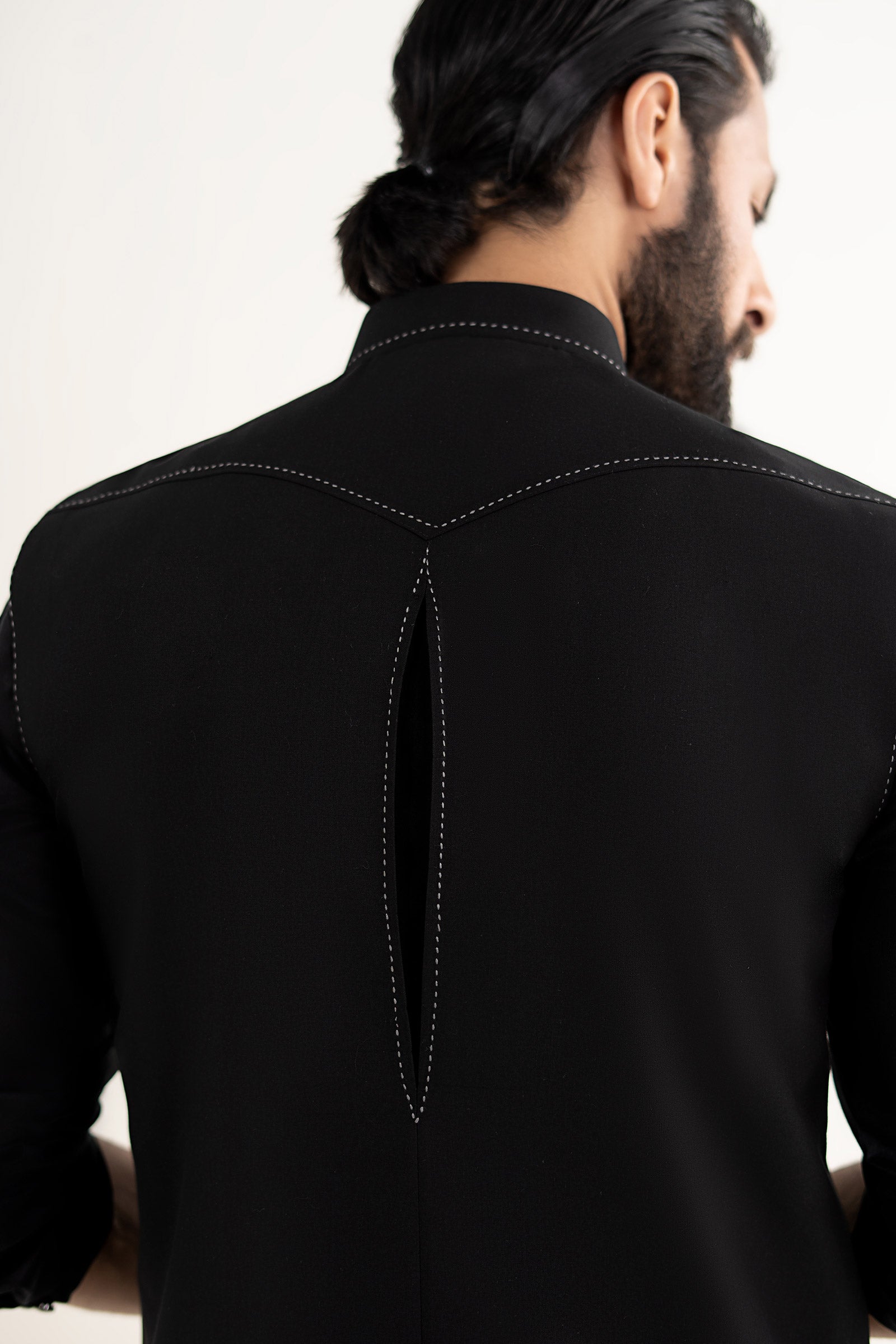 https://cdn.shopify.com/s/files/1/0620/8788/9062/files/MBMWCSS26-20BlackCloseup_D.jpg?v=1773403662