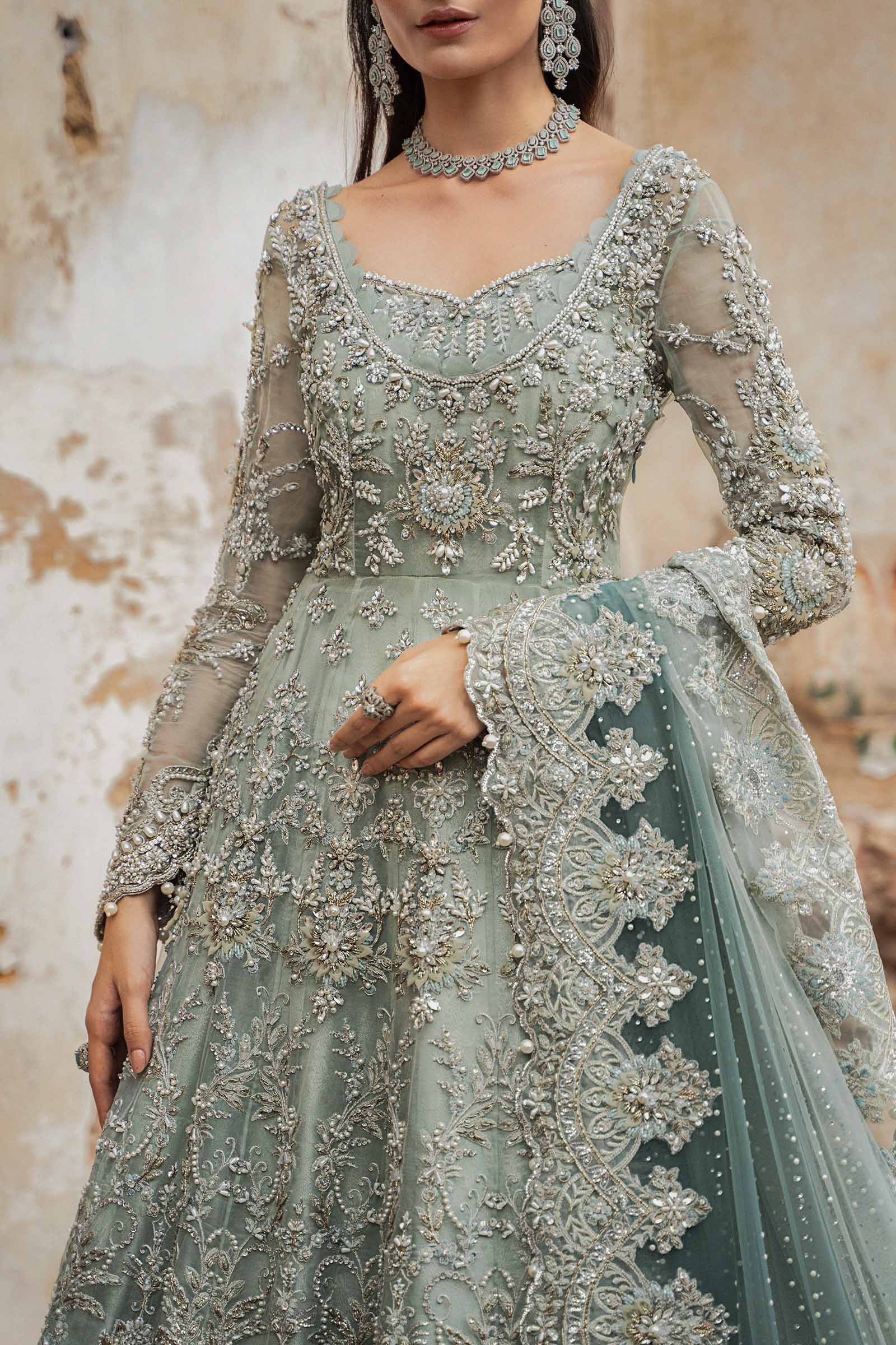 https://cdn.shopify.com/s/files/1/0620/8788/9062/files/MC_10-04_Detail_Image.jpg?v=1727353947