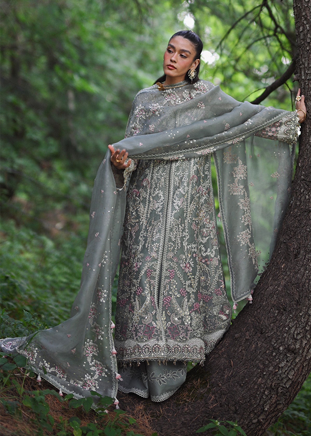 https://cdn.shopify.com/s/files/1/1146/5868/files/MEHLUMSUFFUSE3-3622.jpg?v=1722922180