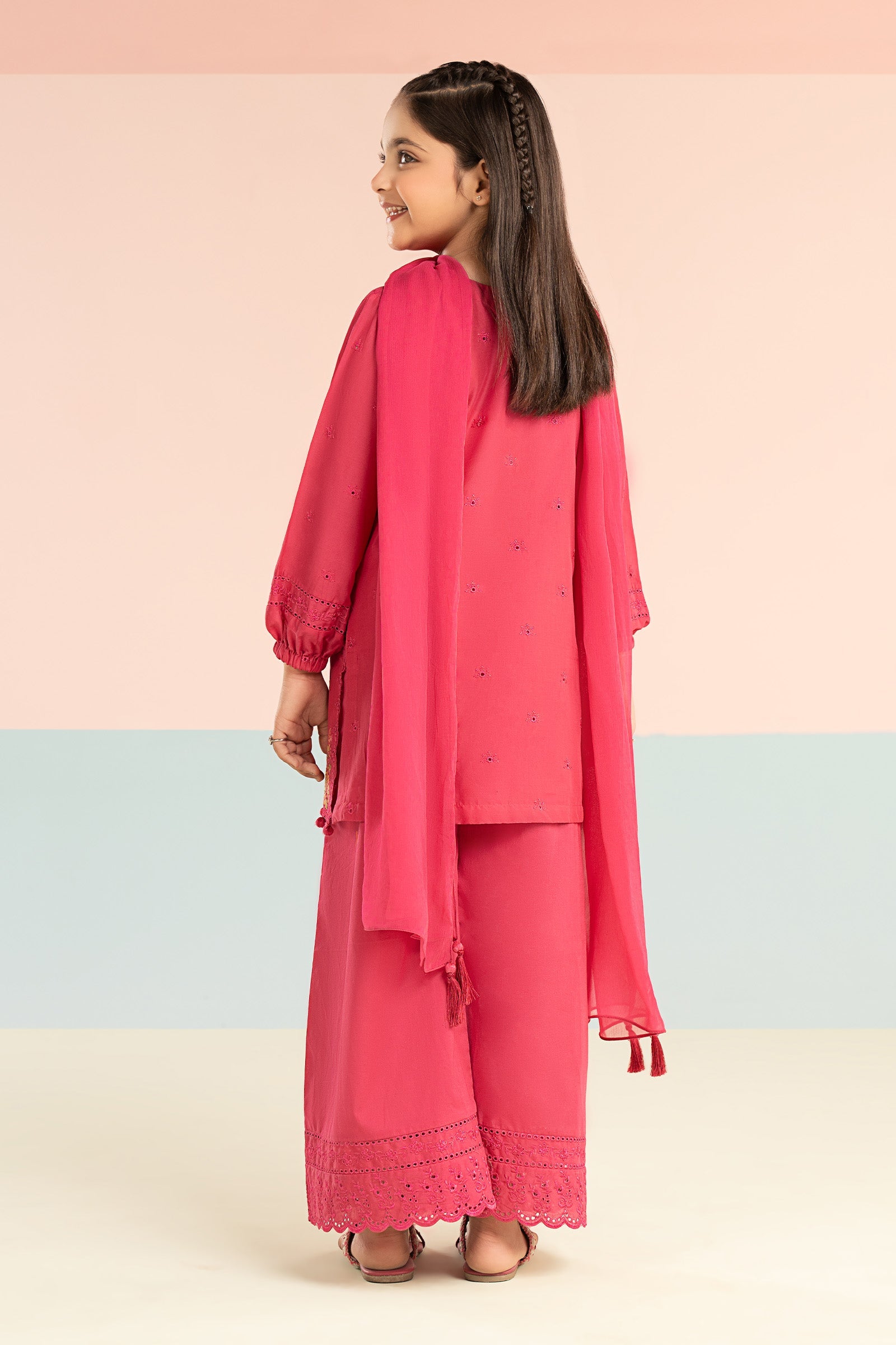 https://cdn.shopify.com/s/files/1/0620/8788/9062/files/MKDEF2611PinkBack_C.jpg?v=1768554374