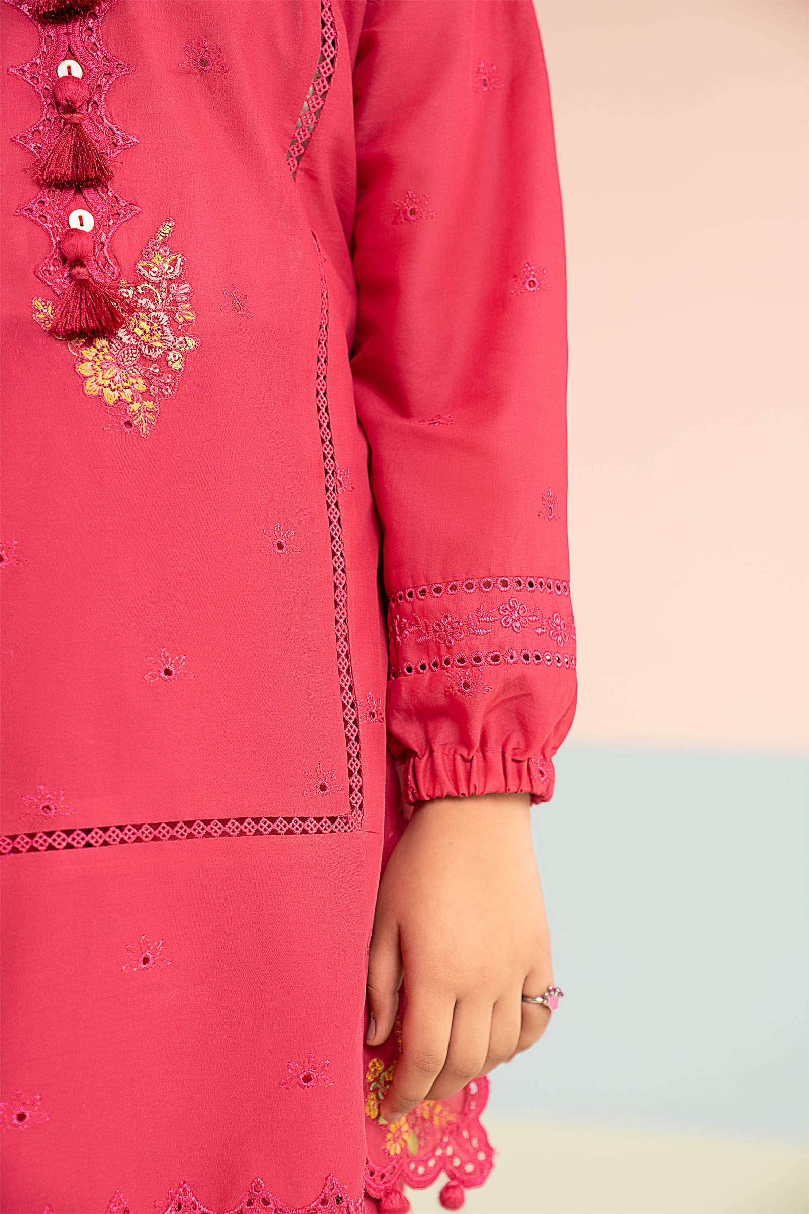 https://cdn.shopify.com/s/files/1/0620/8788/9062/files/MKDEF2611PinkCloseup_I.jpg?v=1768554374