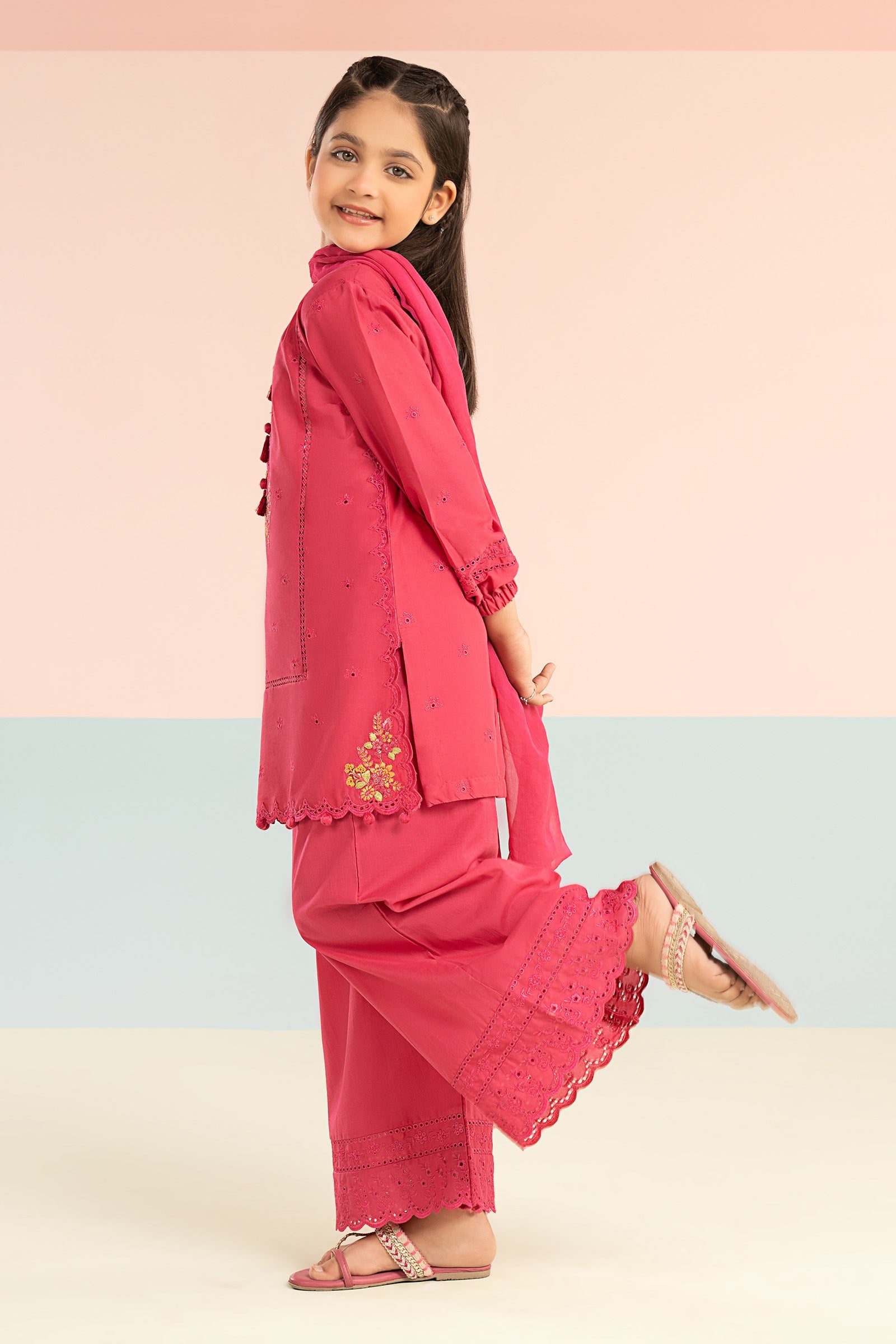 https://cdn.shopify.com/s/files/1/0620/8788/9062/files/MKDEF2611PinkSide_B.jpg?v=1768554374
