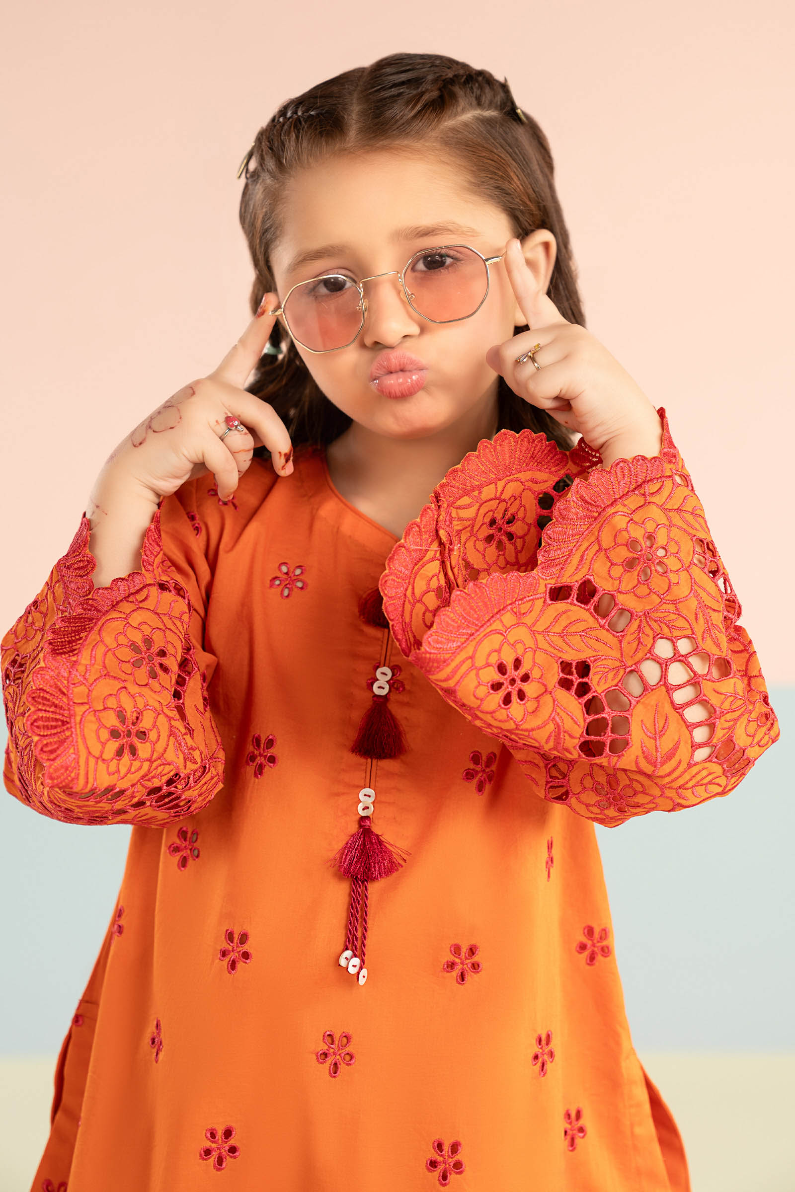 https://cdn.shopify.com/s/files/1/0620/8788/9062/files/MKDEF2630OrangeCloseup_E.jpg?v=1771483115