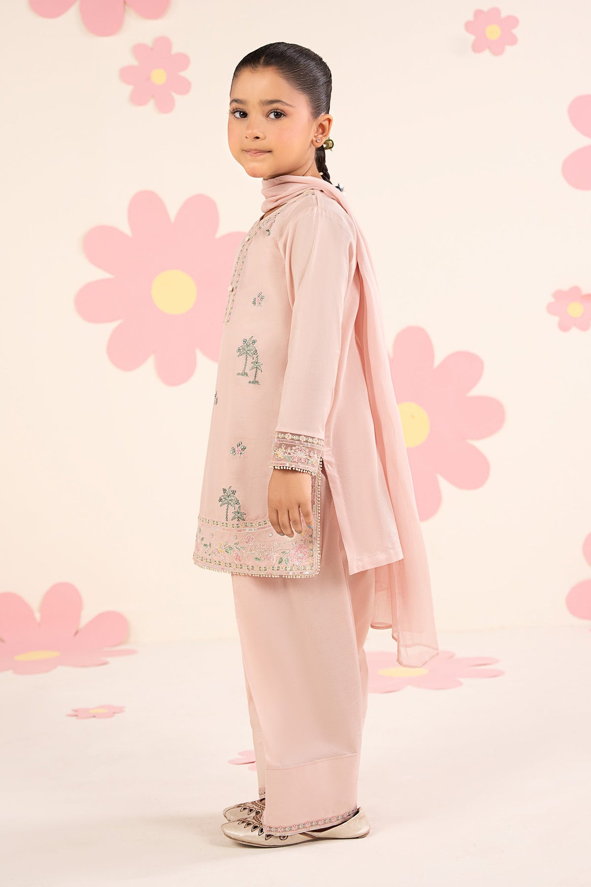 3 Piece Embroidered Lawn Suit
