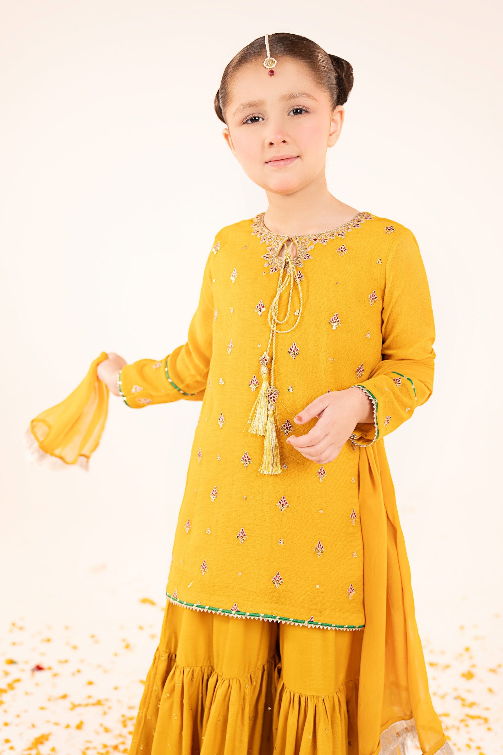 https://cdn.shopify.com/s/files/1/0620/8788/9062/files/MKSEF2605MustardCloseup_D_6714d64e-0323-481e-817a-7fe3034eefee.jpg?v=1776948731
