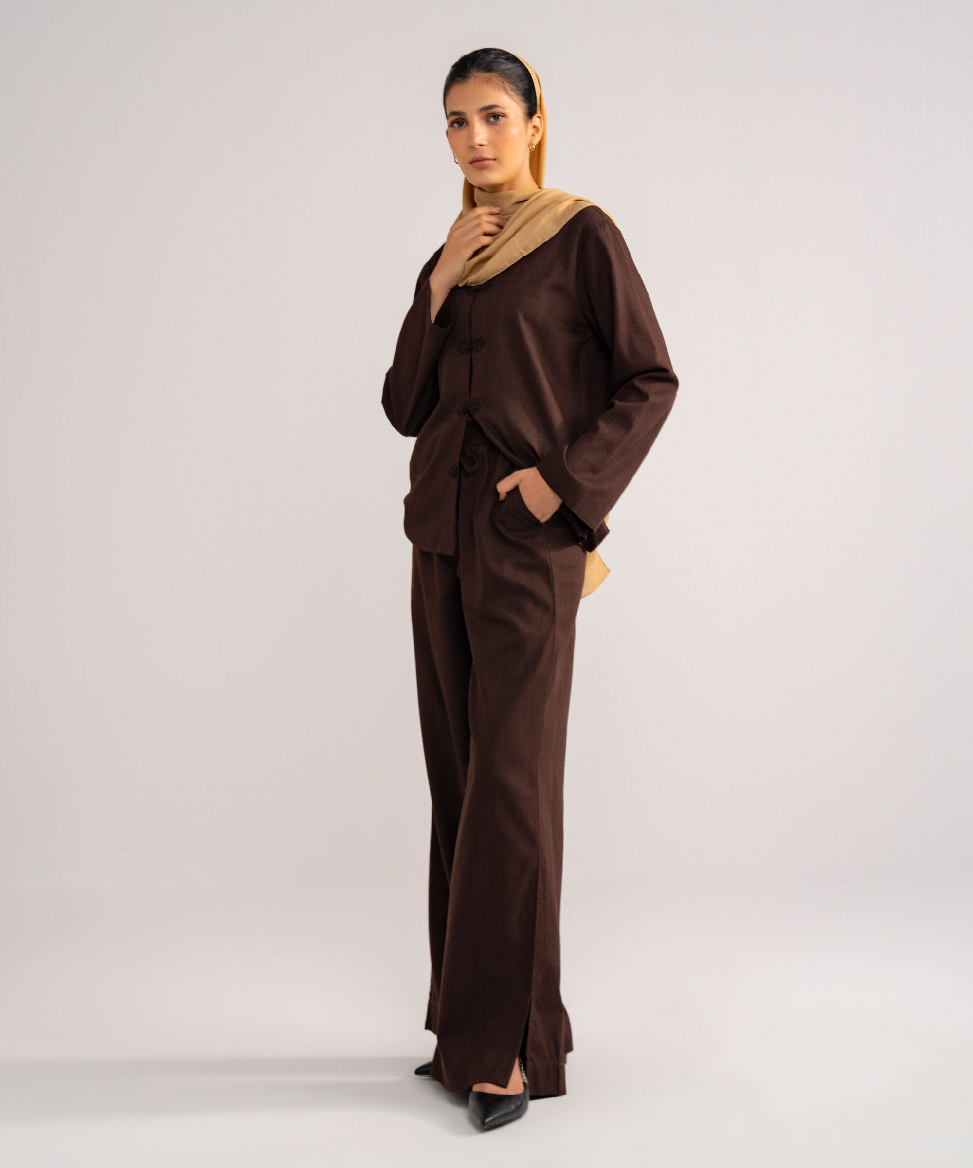 Relaxed-Fit Bottom MODBTM26V702
