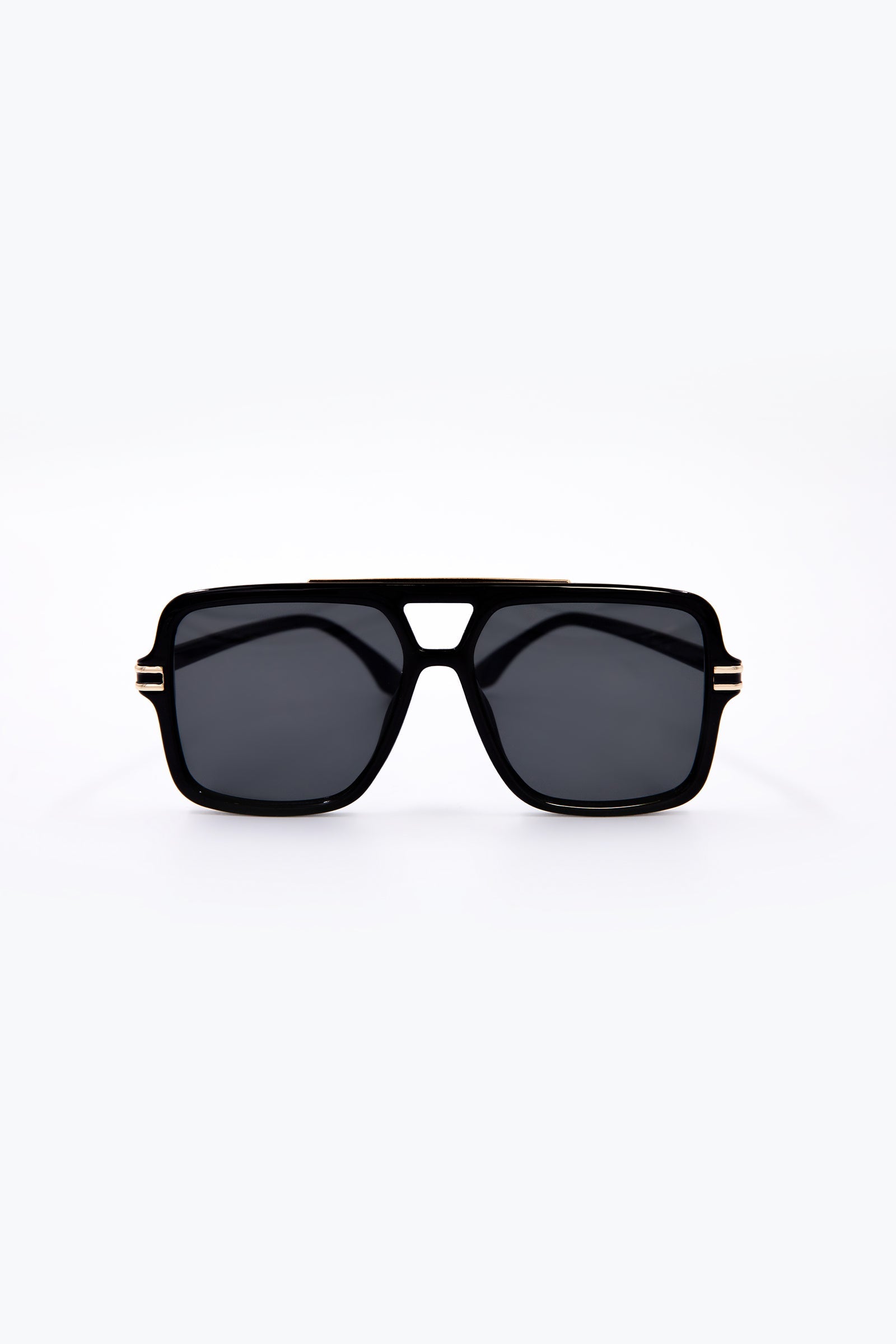 https://cdn.shopify.com/s/files/1/0620/8788/9062/files/MSG-W2306Front.jpg?v=1700729766