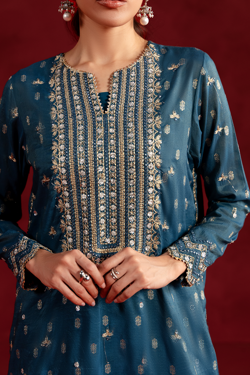 AMARA VEIL - MSS6975