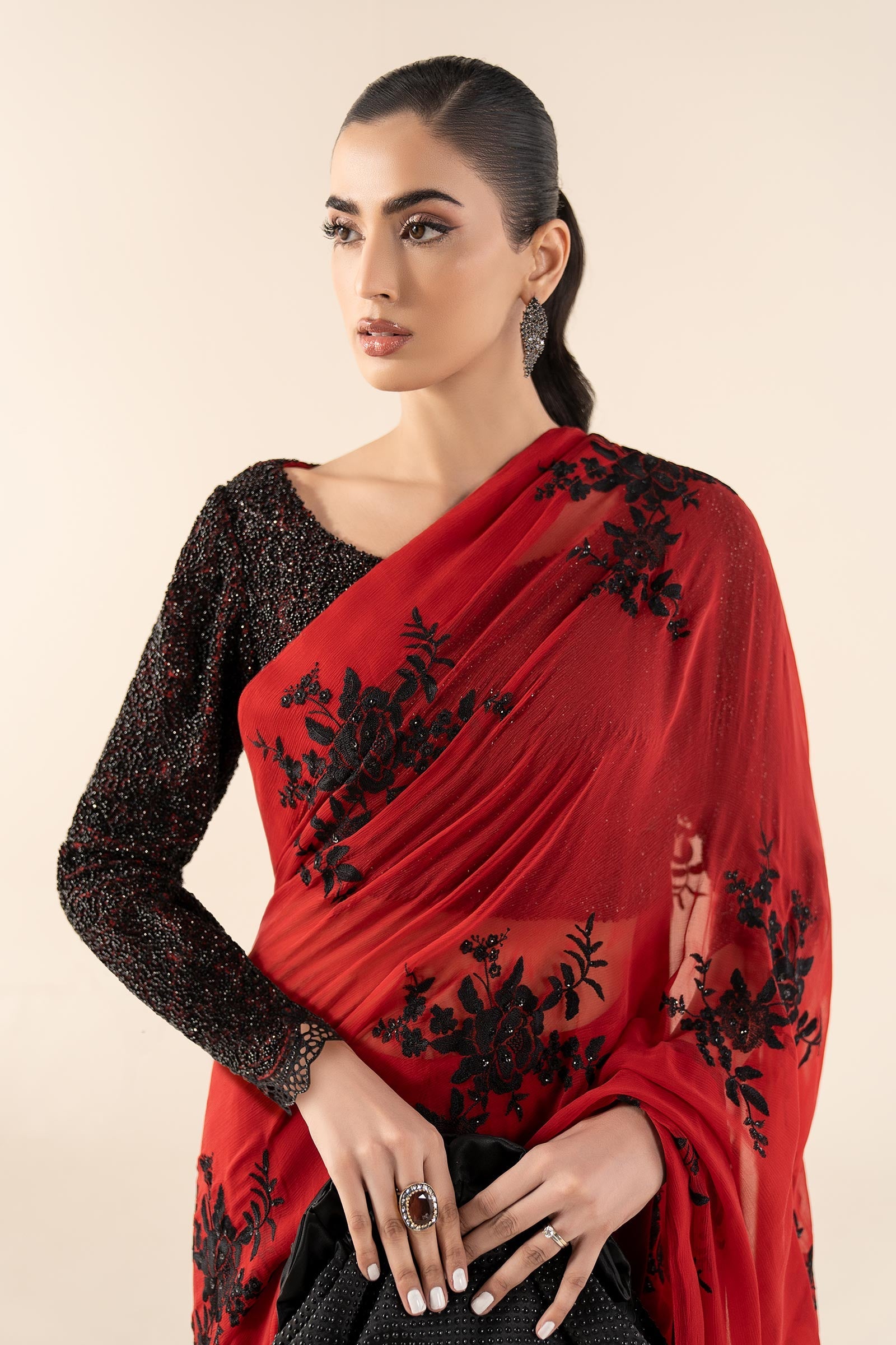 https://cdn.shopify.com/s/files/1/0620/8788/9062/files/MSTW2504RedCloseup_D.jpg?v=1762594851