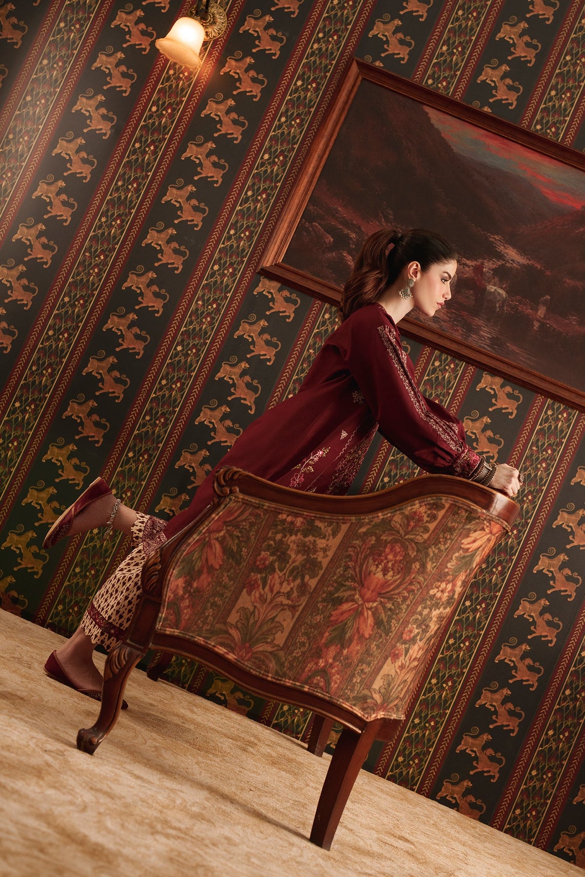 EMBROIDERED SUIT (E4930-103-414)