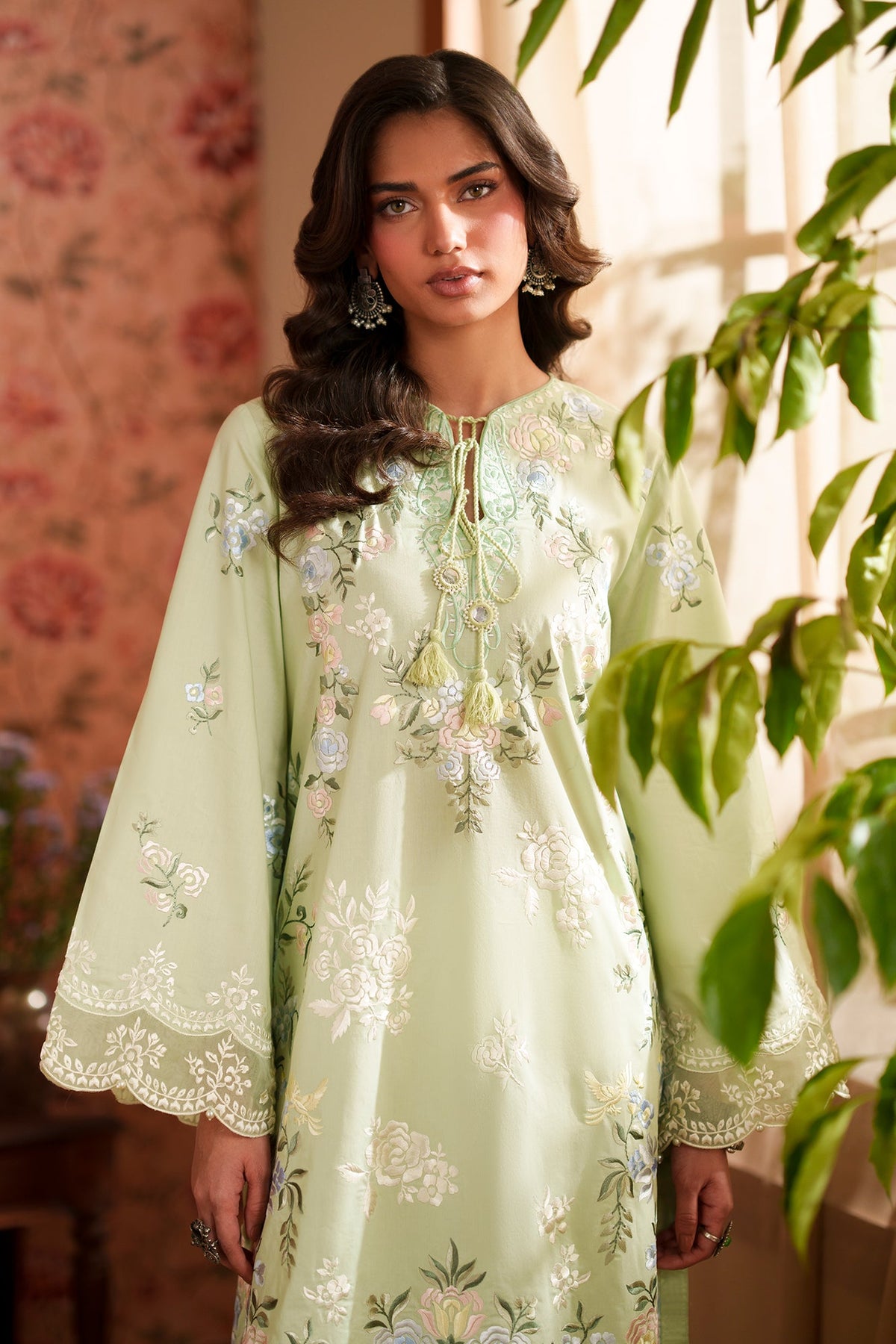 EMBROIDERED SUIT (E4613/103/709)