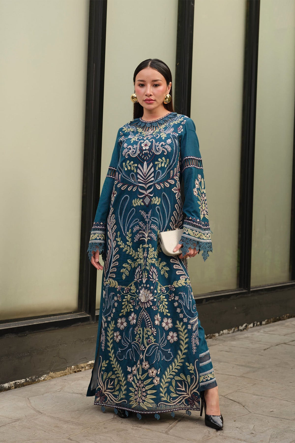 https://cdn.shopify.com/s/files/1/0523/4327/5696/files/MYSIEbyTAHIRA_0118.jpg?v=1770030254