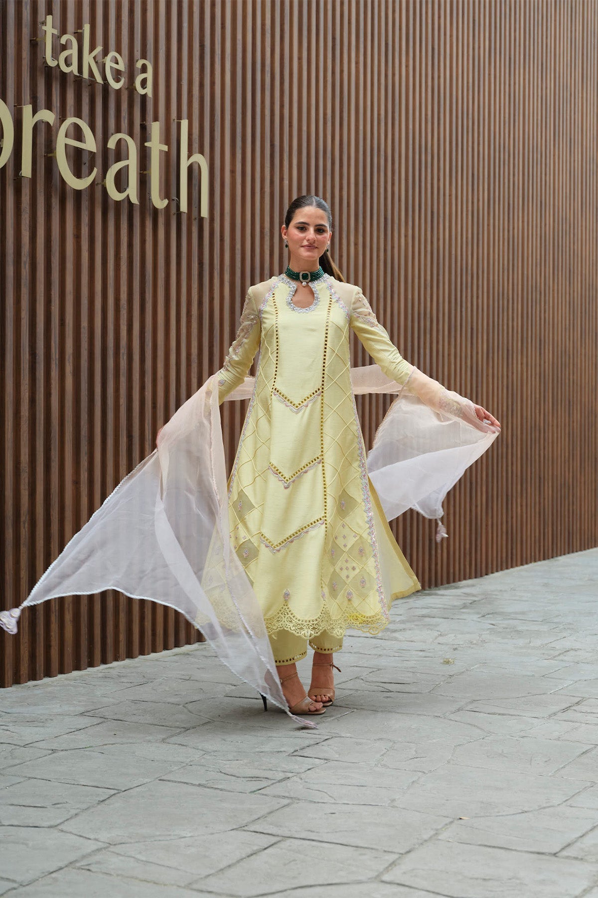 https://cdn.shopify.com/s/files/1/0523/4327/5696/files/MYSIEbyTAHIRA_1428.jpg?v=1770042069