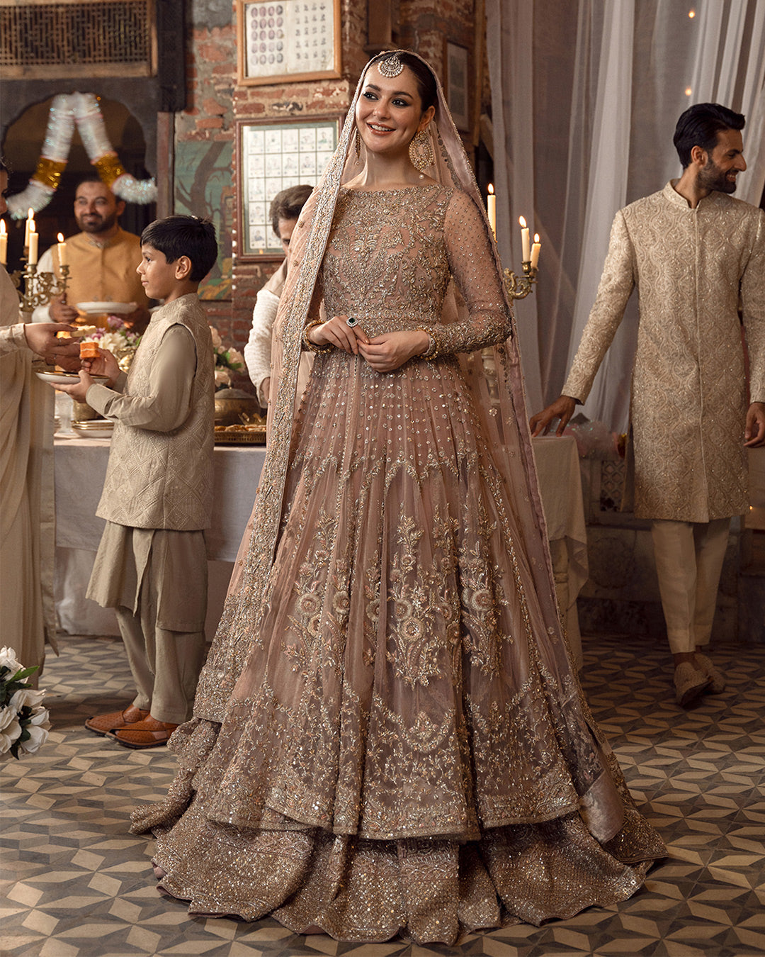 Faiza Saqlain – Mahra Style