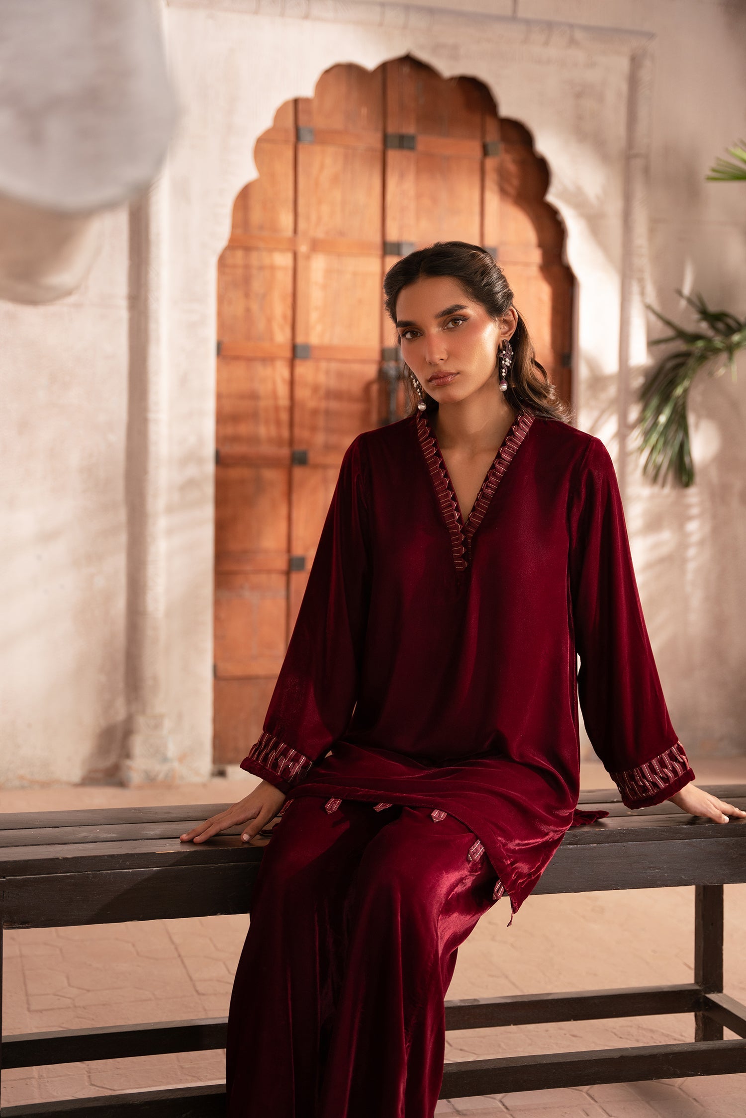 https://cdn.shopify.com/s/files/1/0663/9616/0233/files/Maroon_madness_10.jpg?v=1763033153