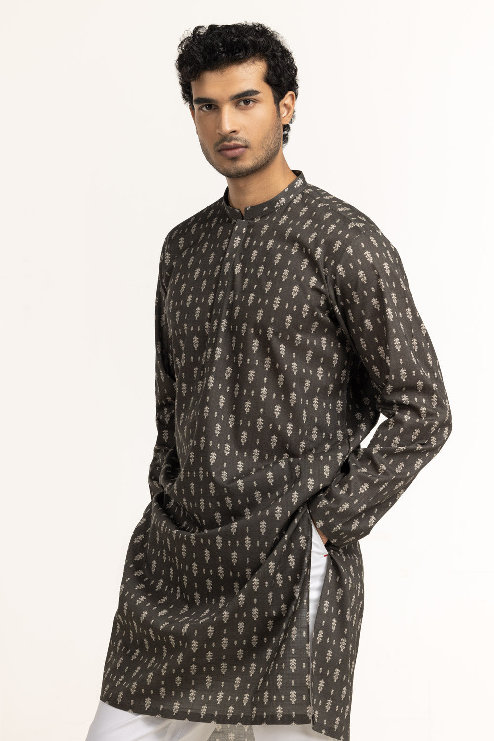 https://cdn.shopify.com/s/files/1/0706/3253/8159/files/Men-Kurta-Color-Green-100_-Cotton-Regular-Fit-KR-STY25-001-Half-Front-2.jpg?v=1770463440