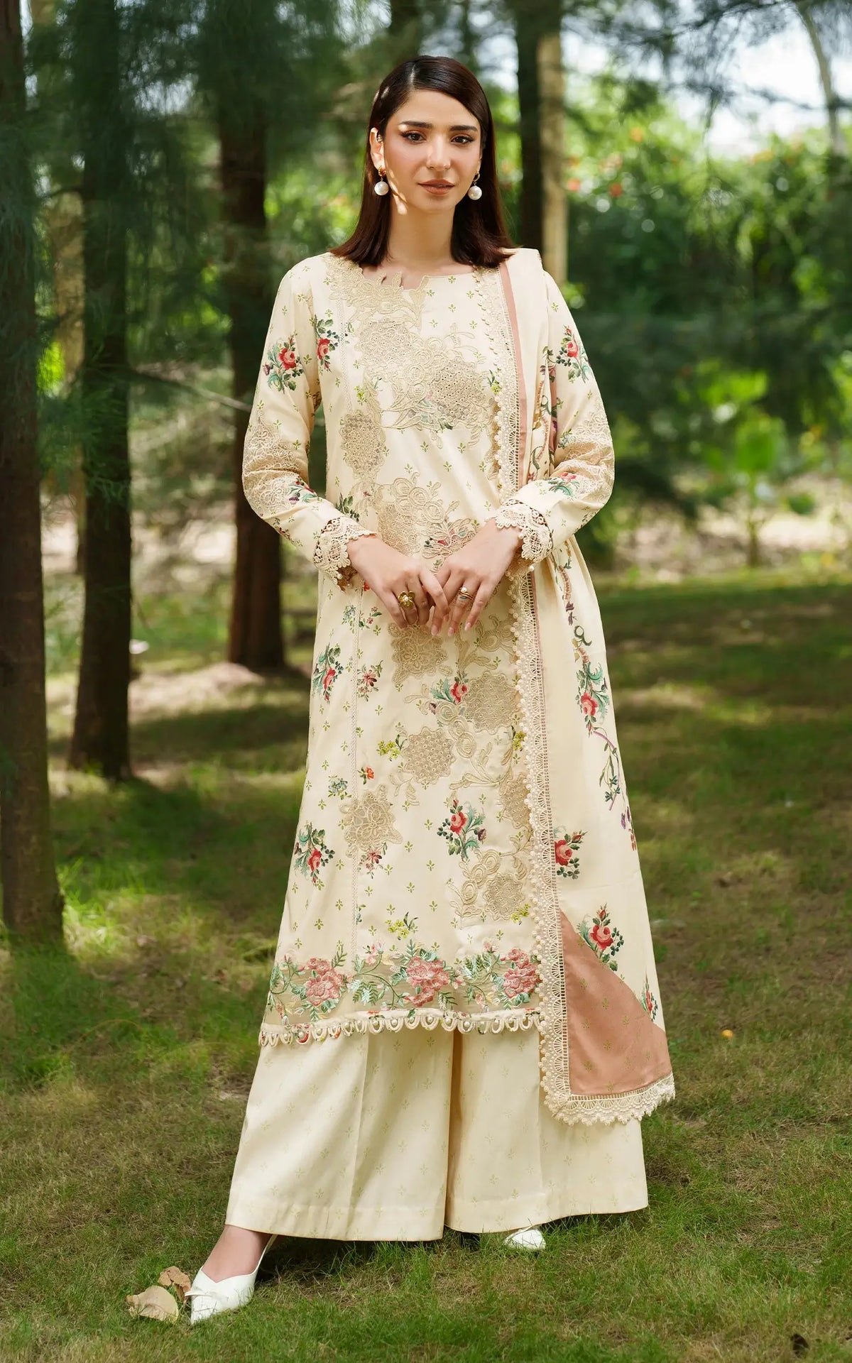 Misty Meadows-MWL25-08 | 3pcs Embroidered Unstitched Winter