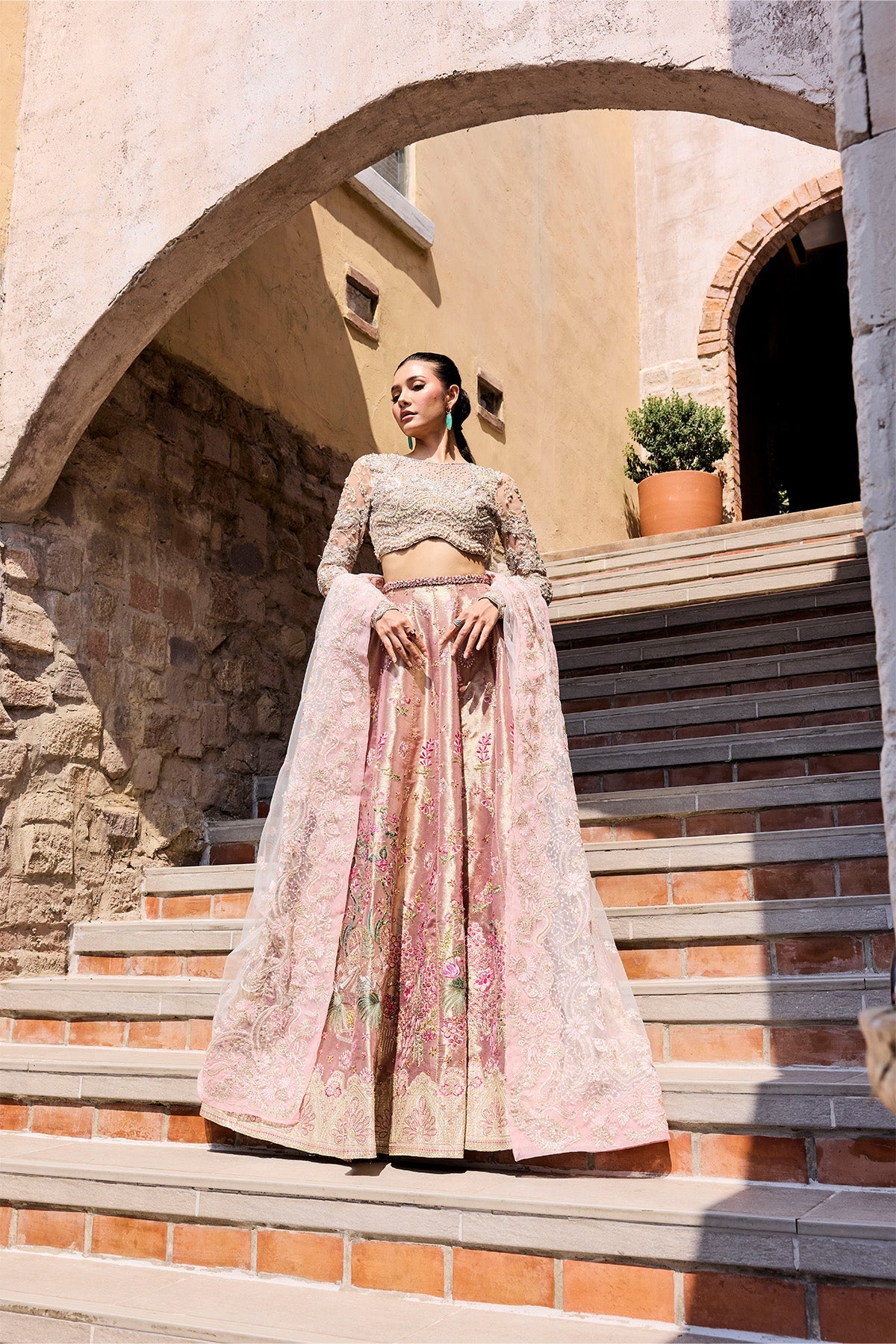 https://cdn.shopify.com/s/files/1/0523/4327/5696/files/MysiebyTahira3678.jpg?v=1776071023