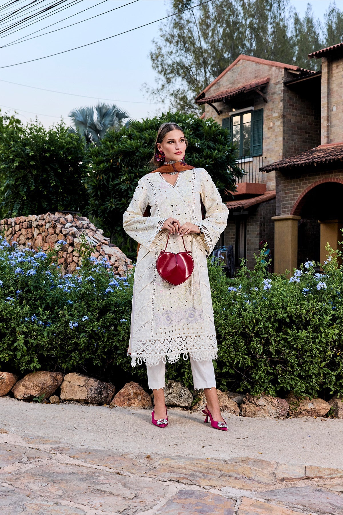 https://cdn.shopify.com/s/files/1/0523/4327/5696/files/MysiebyTahira4370.jpg?v=1777371673