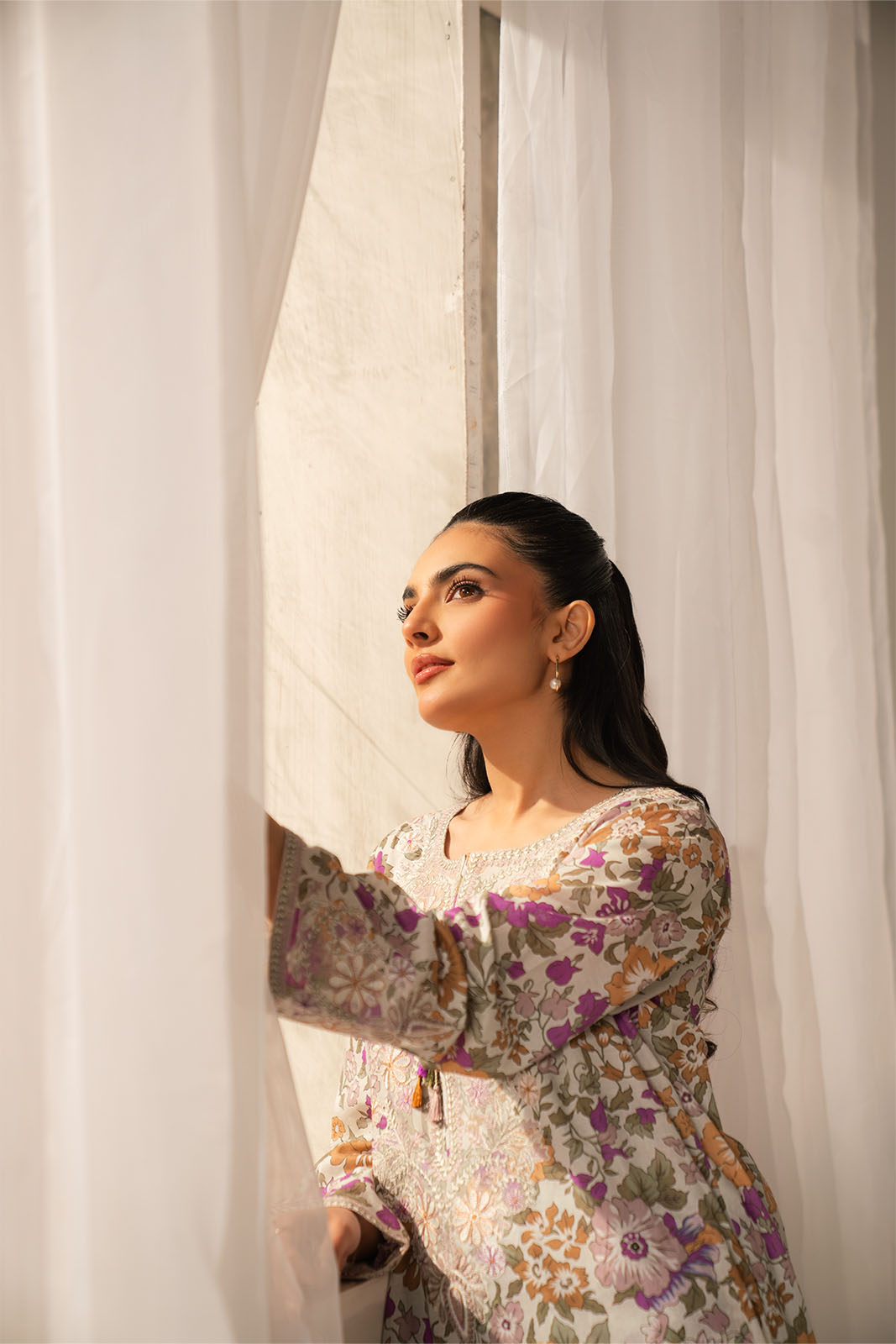 2 Piece Printed Lawn Embroidered Unstitched Suit (UC0134)