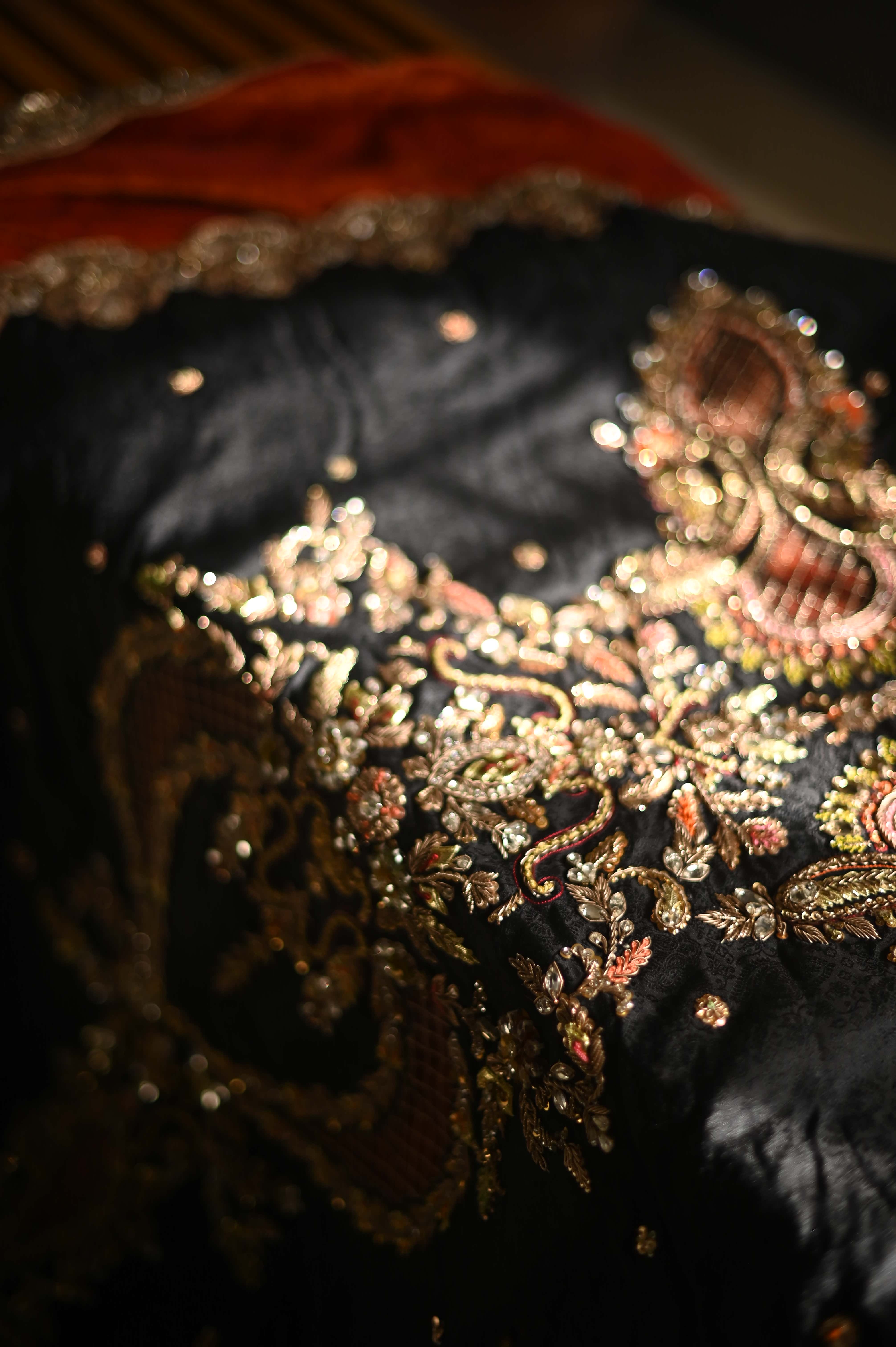 Black Embroidered Chaadar