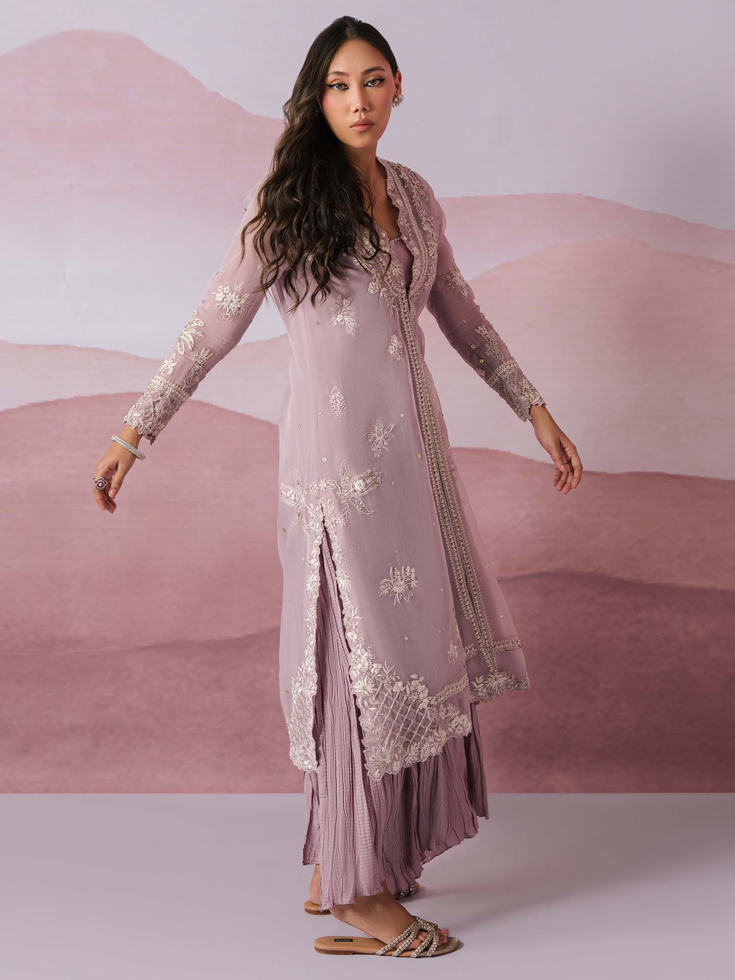 ANAM, CHOLI & CRUSHED IZAARanam-choli-crushed-izaar