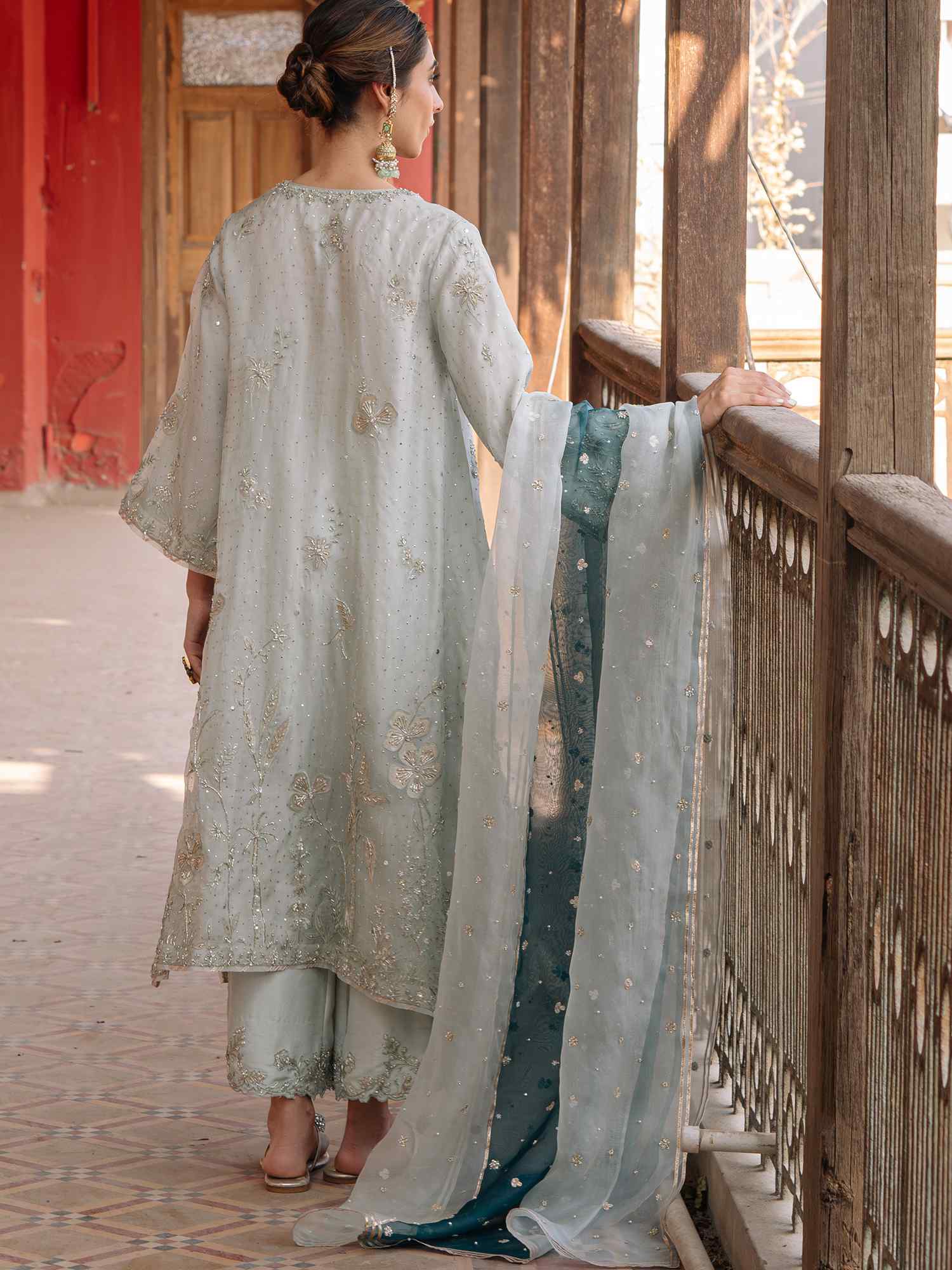 Sicily, Dupatta & Izaar