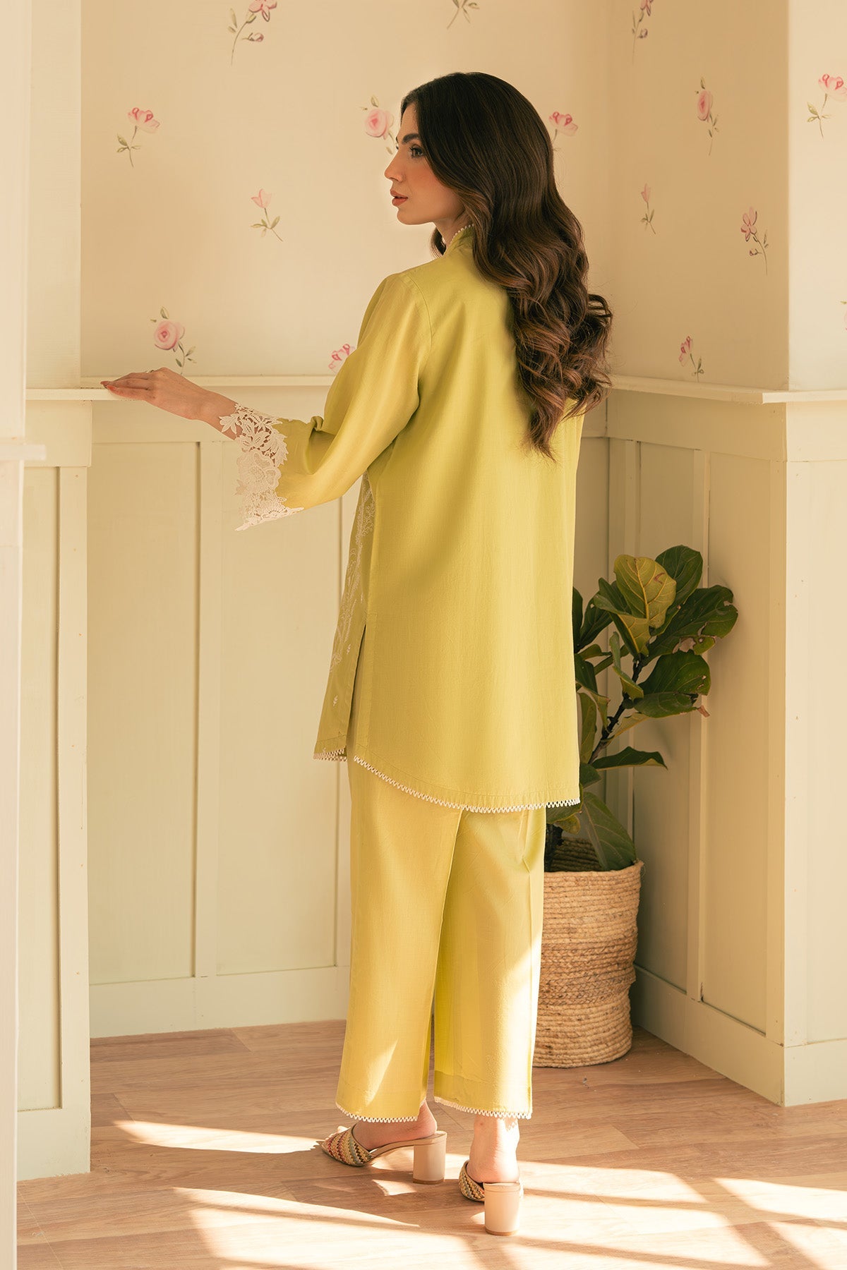 https://cdn.shopify.com/s/files/1/0704/5916/2937/files/NAT04299-Enhanced-NR.jpg?v=1752139852