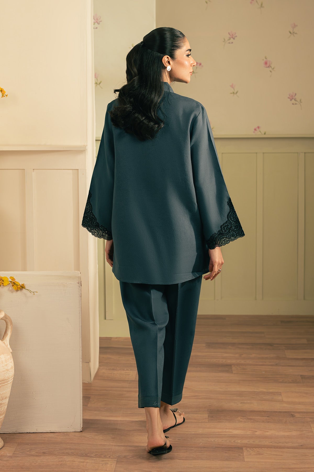 https://cdn.shopify.com/s/files/1/0704/5916/2937/files/NAT05577-Enhanced-NR.jpg?v=1752139841