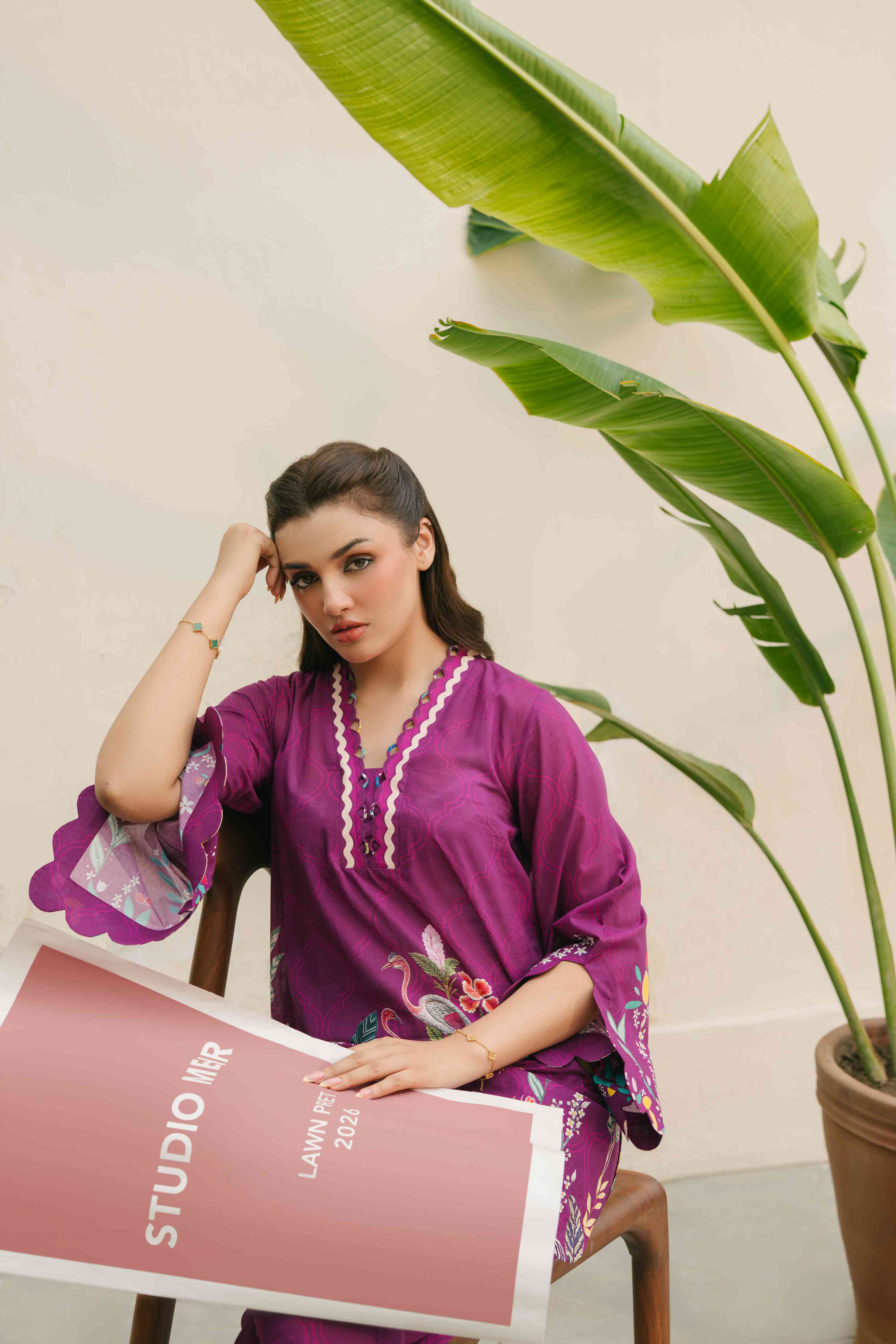https://cdn.shopify.com/s/files/1/0663/9616/0233/files/NAT08081.jpg?v=1775624848