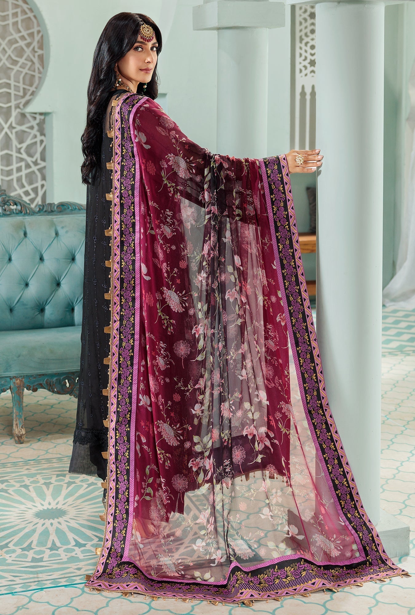 NOOR-CHIFNLSRKRI22-D8-NOIR