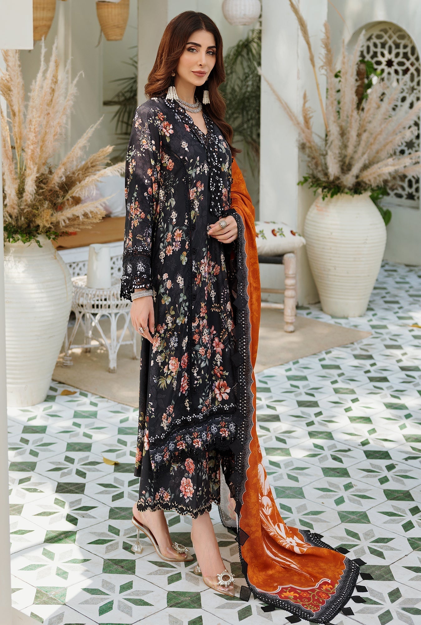 NOOR-EMBPRNTSHWL22-D1-A-RUST-WOOD