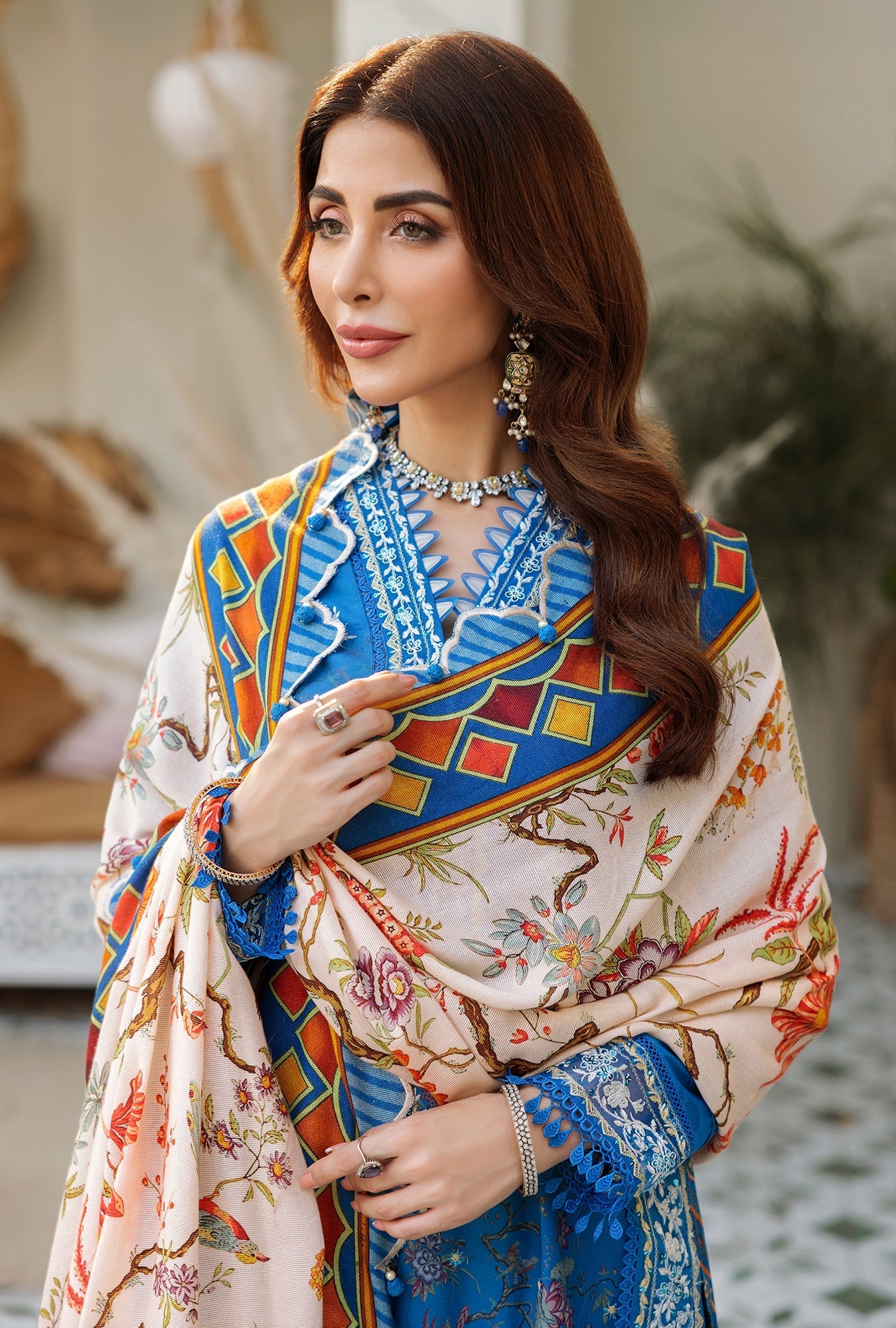 NOOR-EMBPRNTSHWL22-D7-A-LAUREL-S