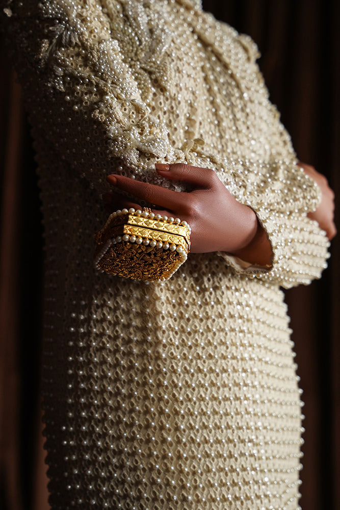 https://cdn.shopify.com/s/files/1/1146/5868/files/Outfit06_3.jpg?v=1710413183