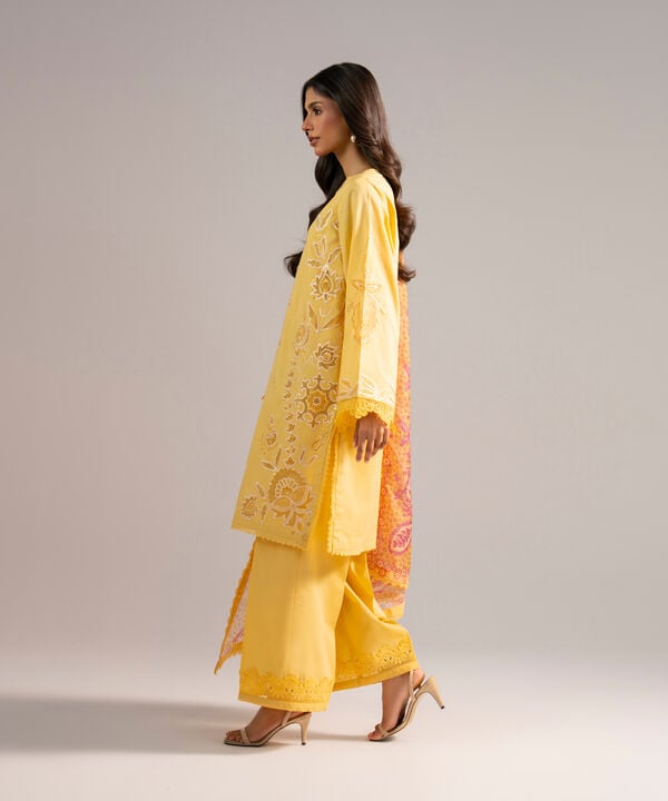 3 Piece - Embroidered Lawn Suit