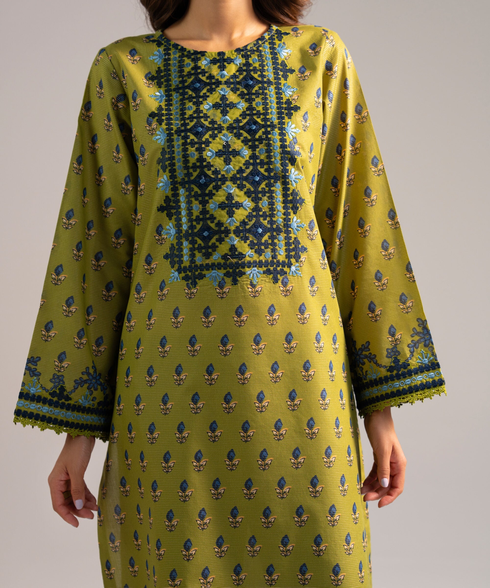 2 Piece - Embroidered Zari Lawn Suit
