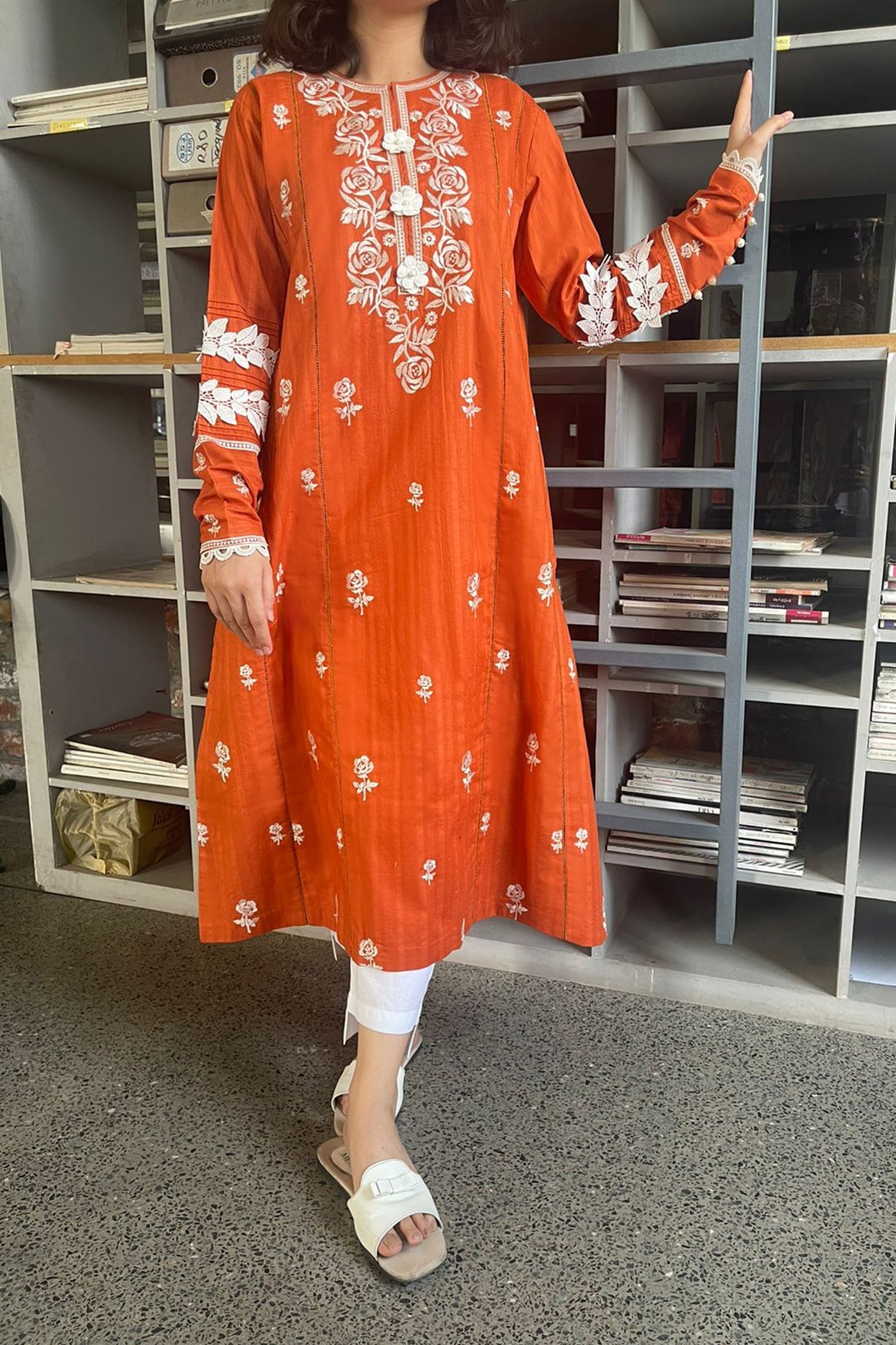 https://cdn.shopify.com/s/files/1/0081/0283/8329/products/PD2_0002_Layer6-min.jpg?v=1653305712