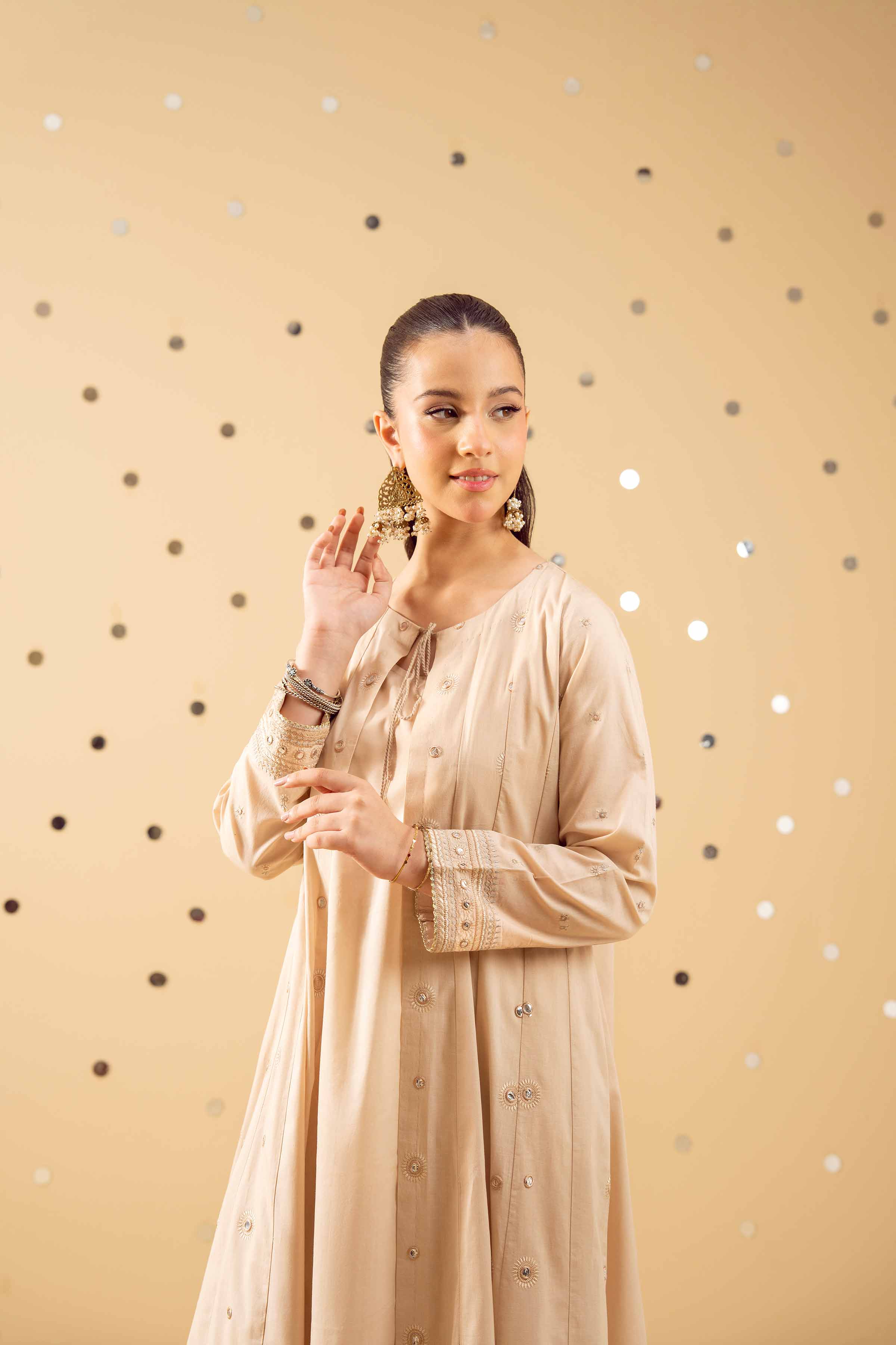 2 Piece - Embroidered Suit - PE25-379